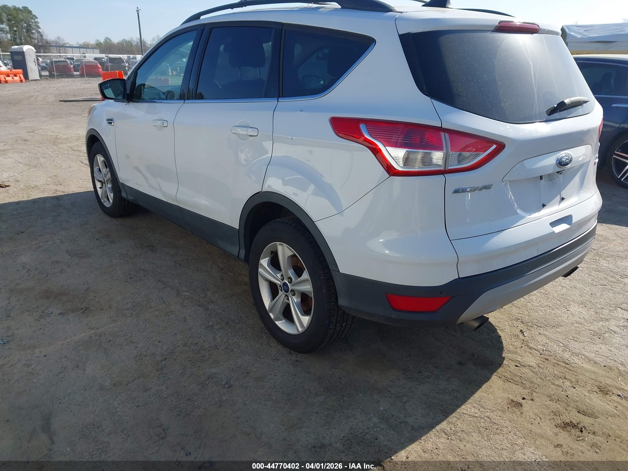 FORD ESCAPE image 3