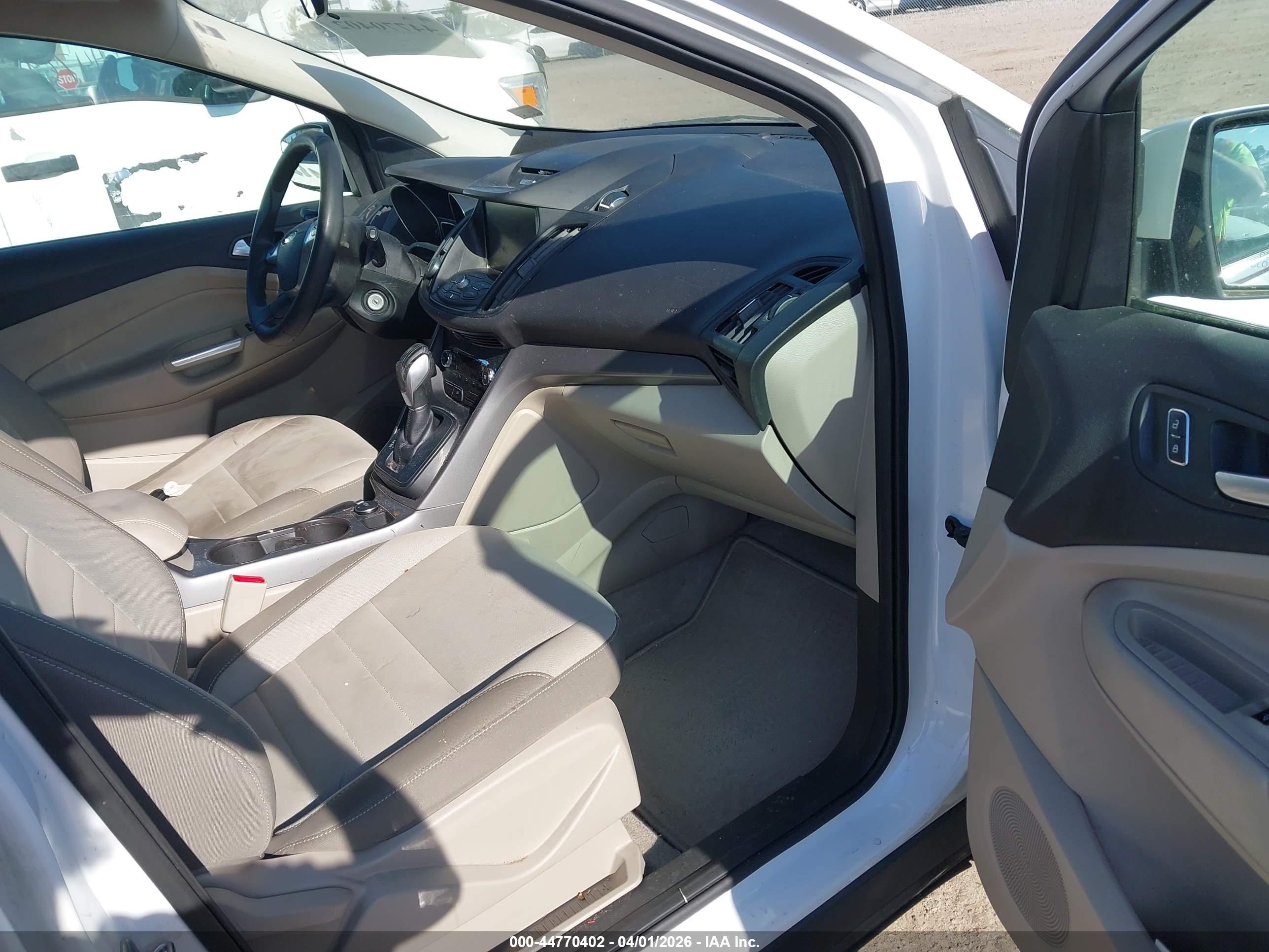 FORD ESCAPE image 5