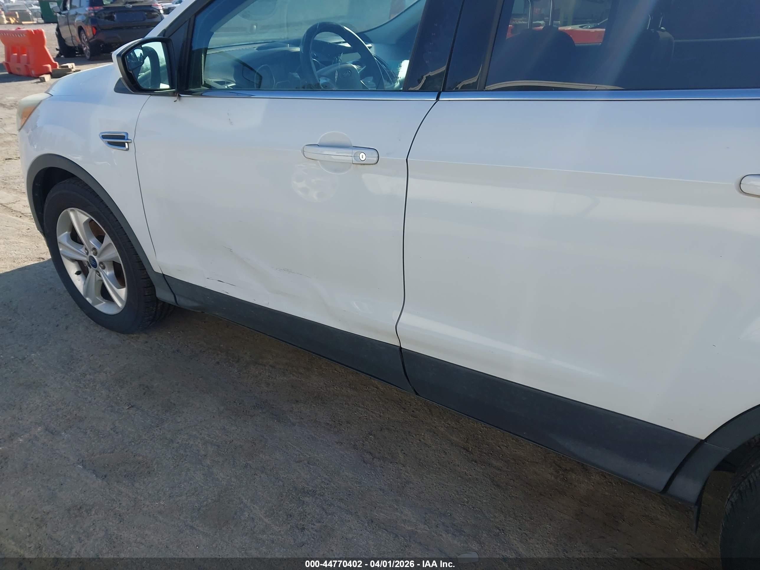 FORD ESCAPE image 6