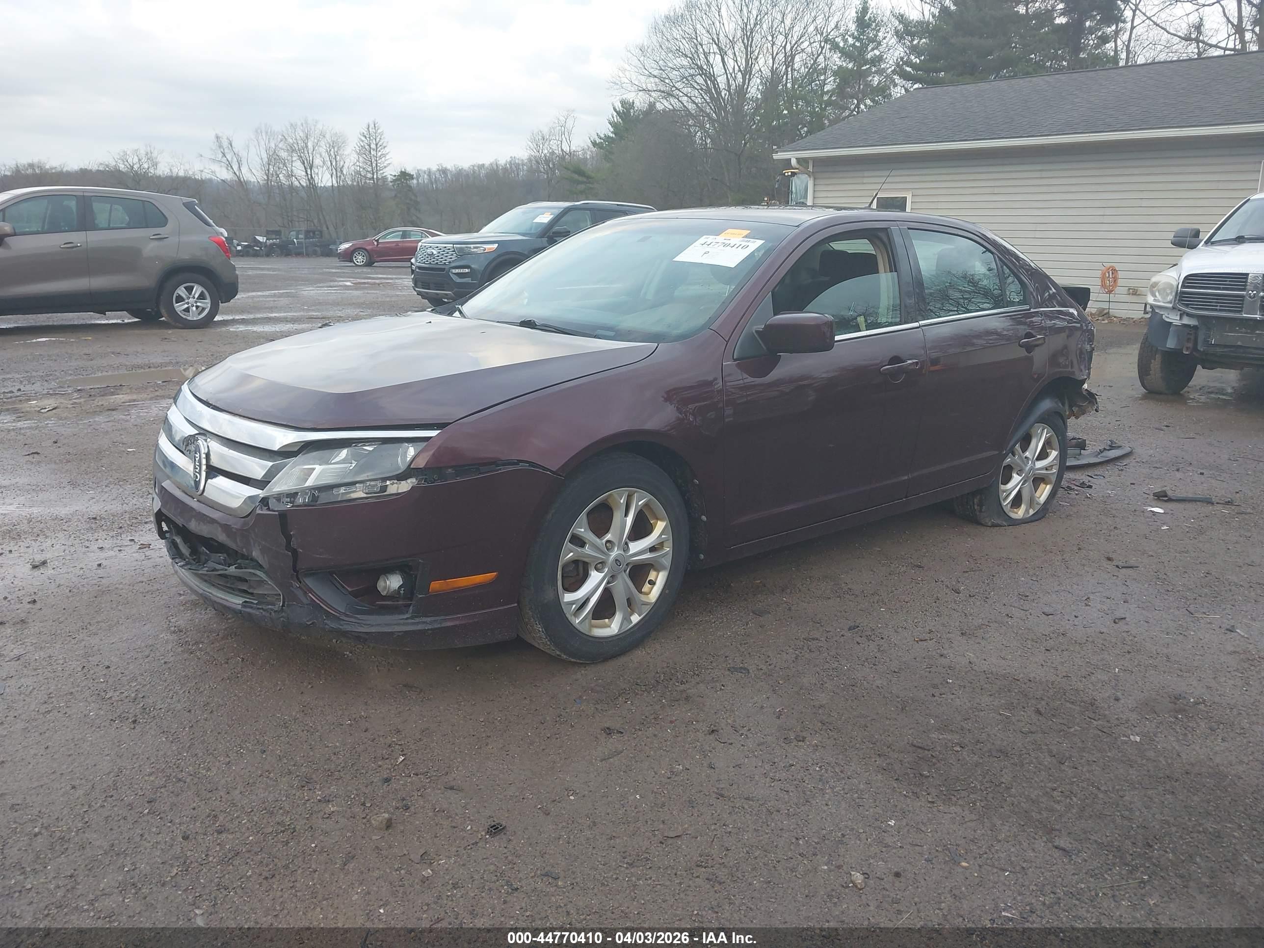FORD FUSION image 2