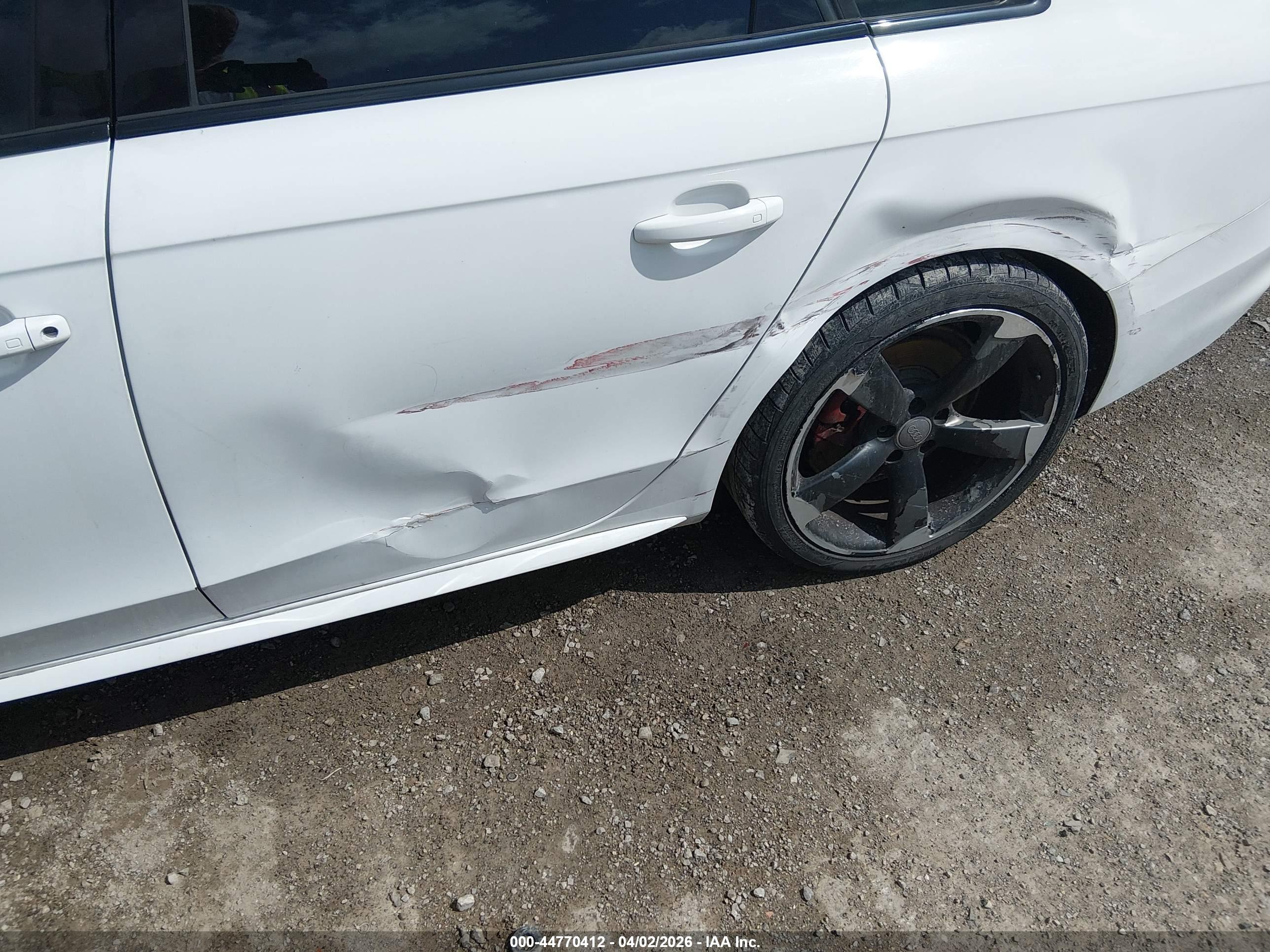 AUDI A4 image 6