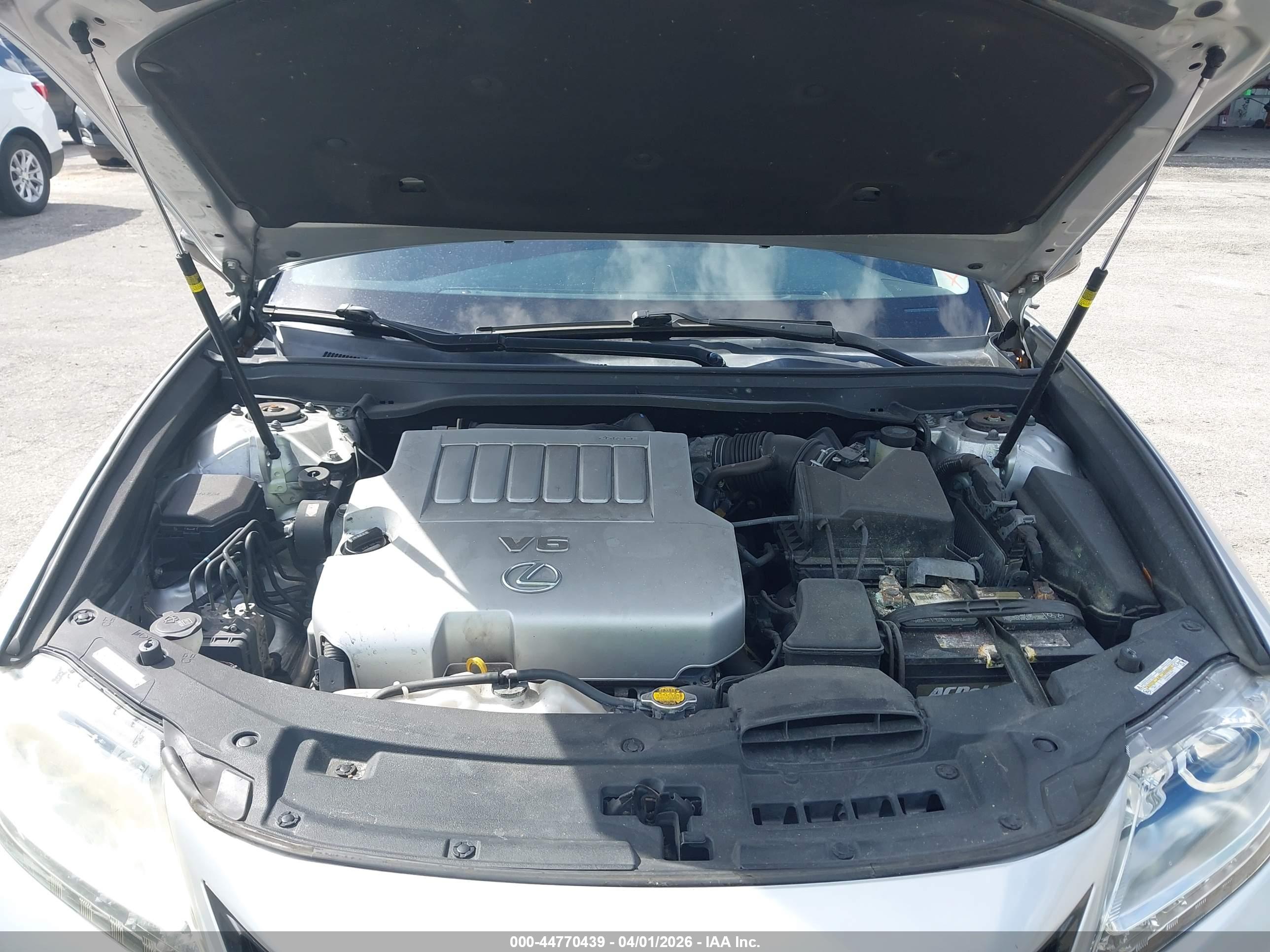 LEXUS ES image 10
