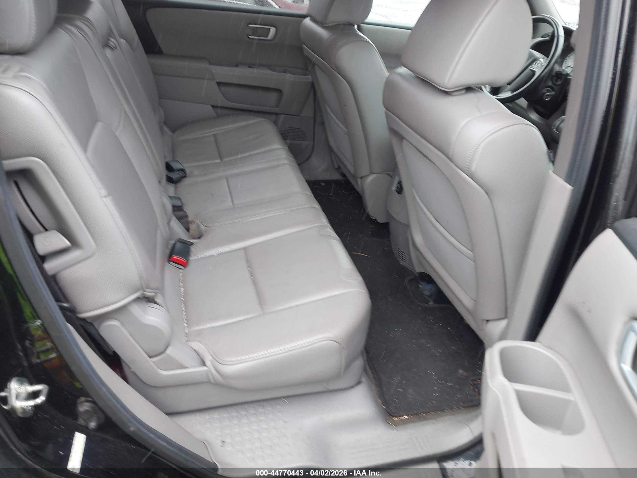 HONDA PILOT image 8
