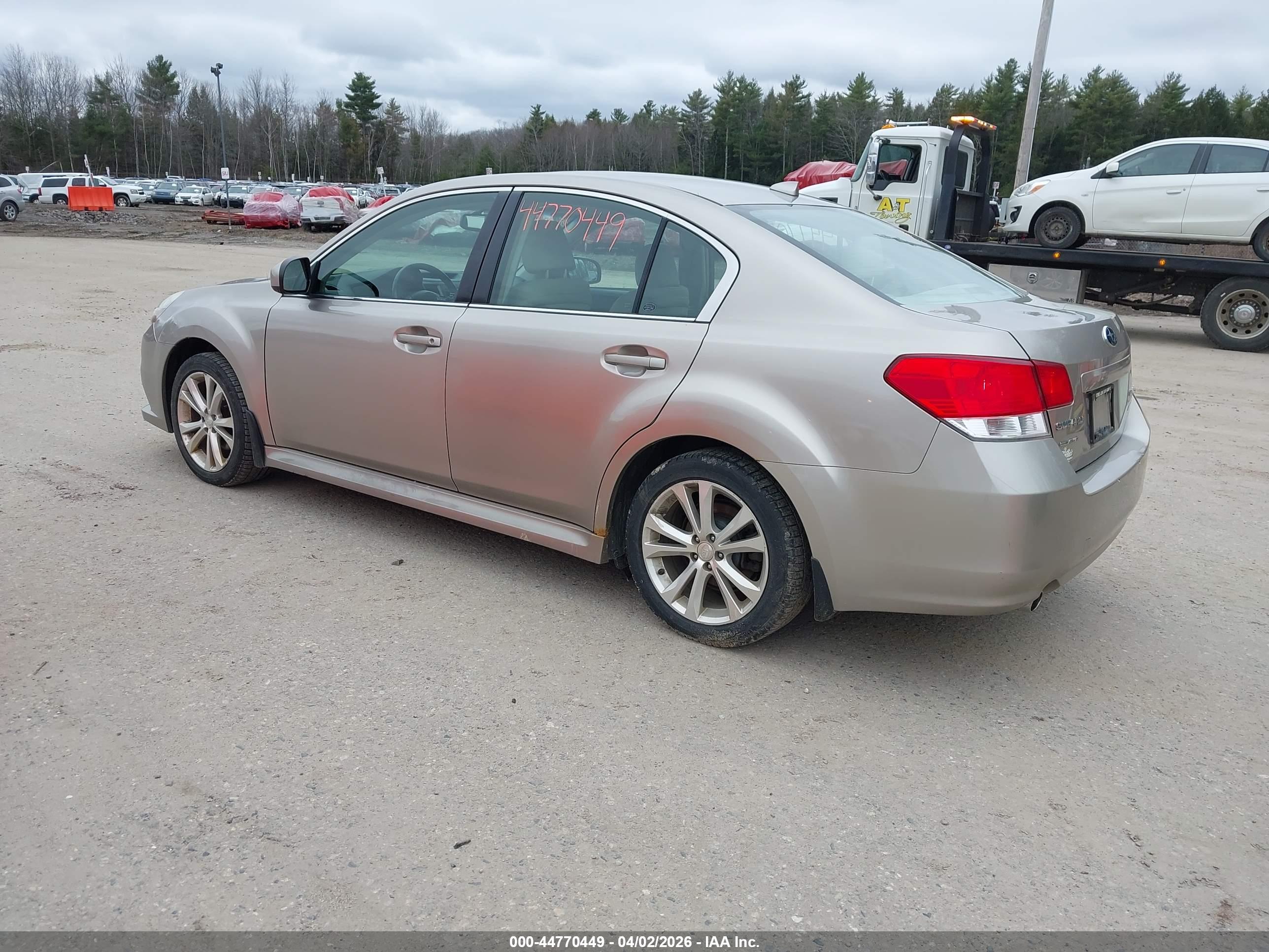 SUBARU LEGACY image 3
