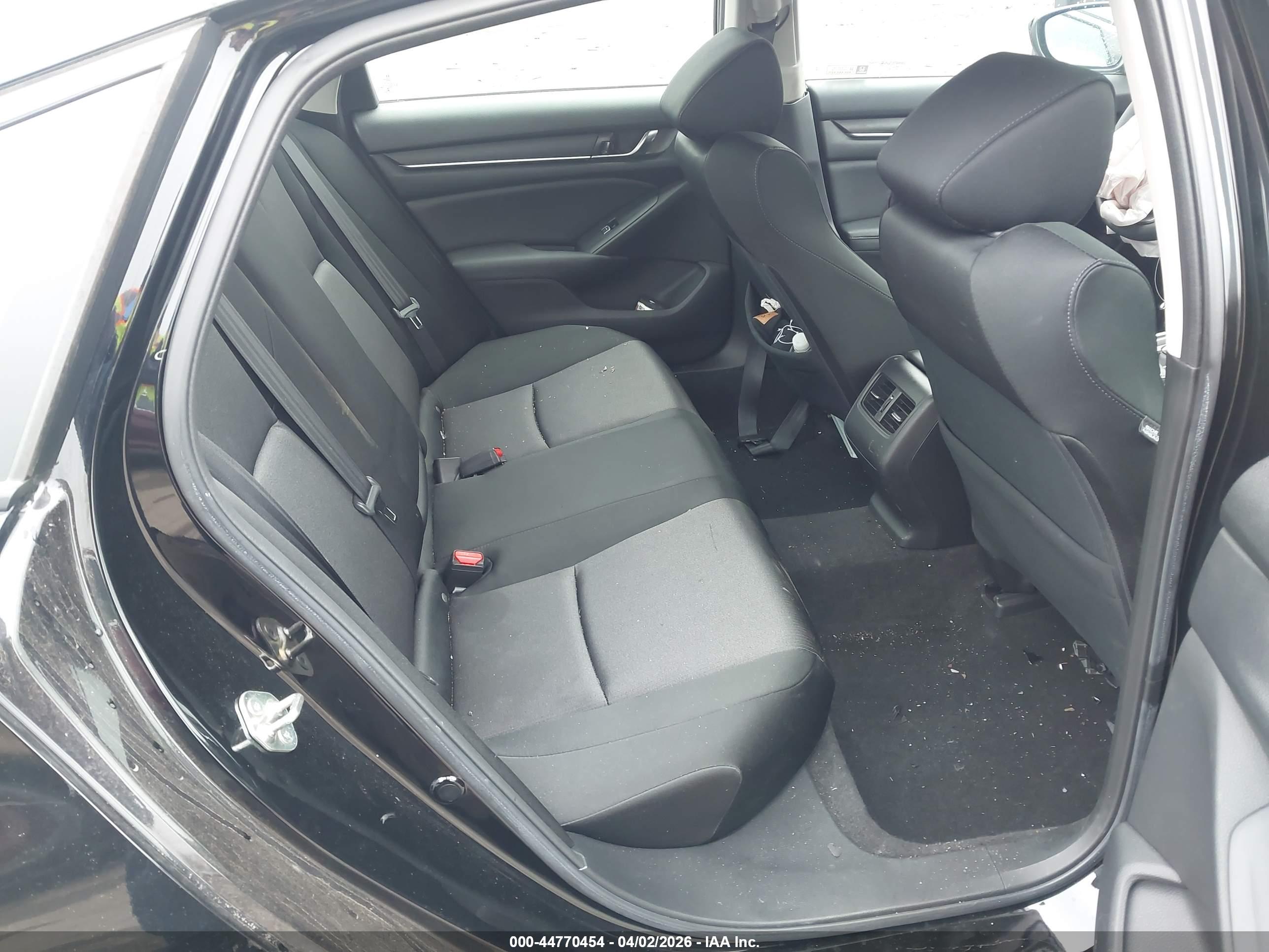 HONDA ACCORD image 8