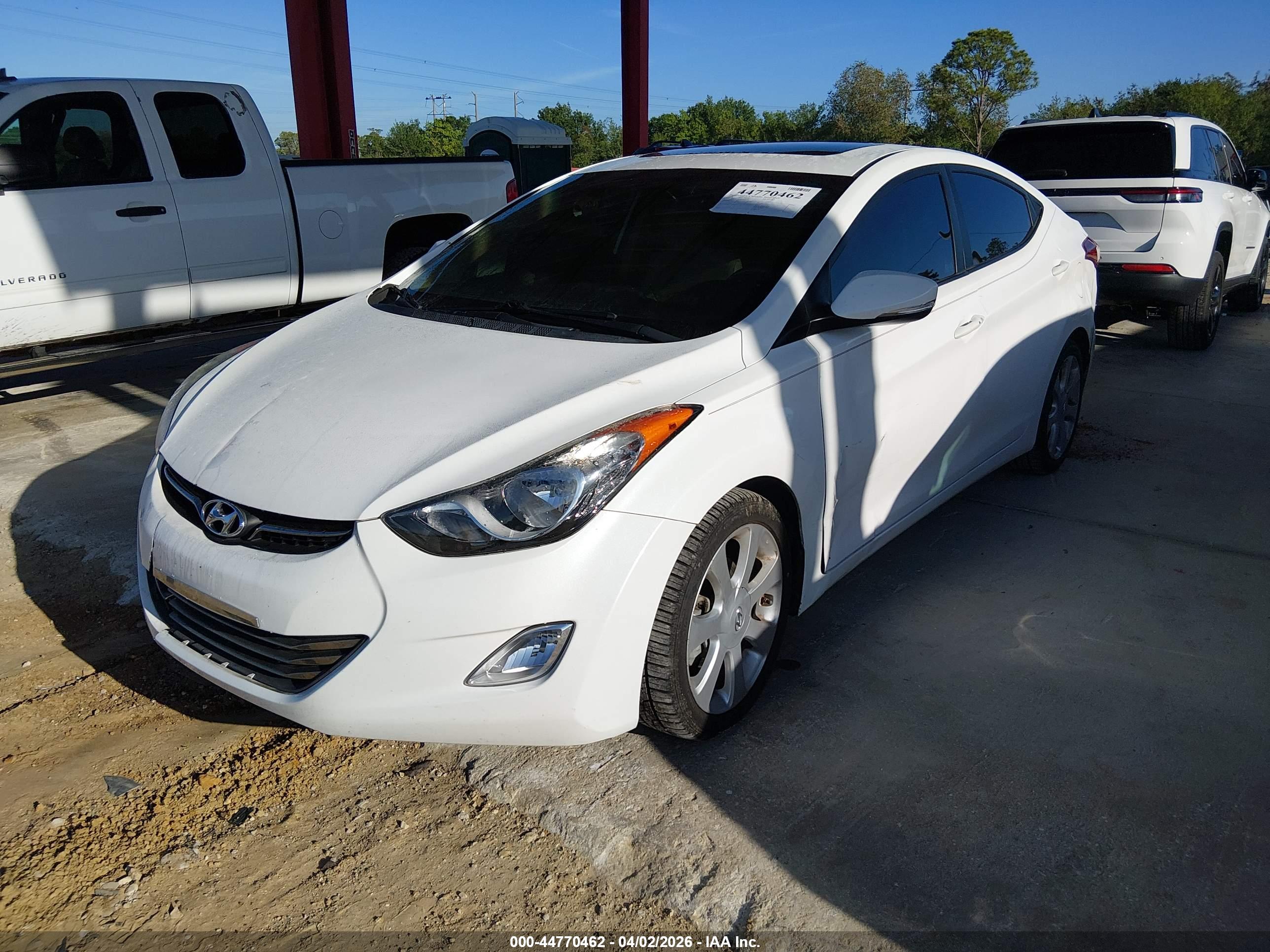HYUNDAI ELANTRA image 2