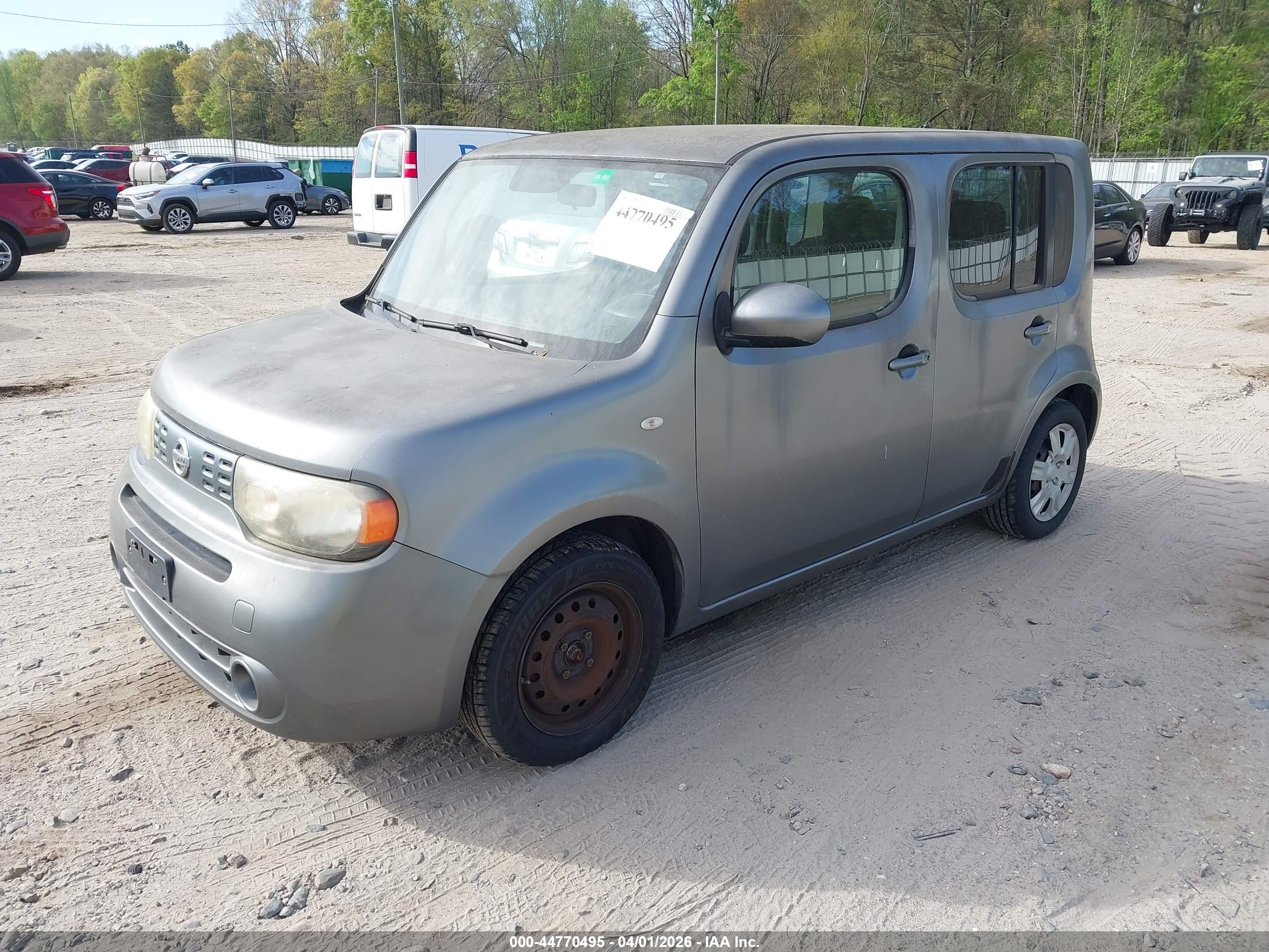 NISSAN CUBE image 2