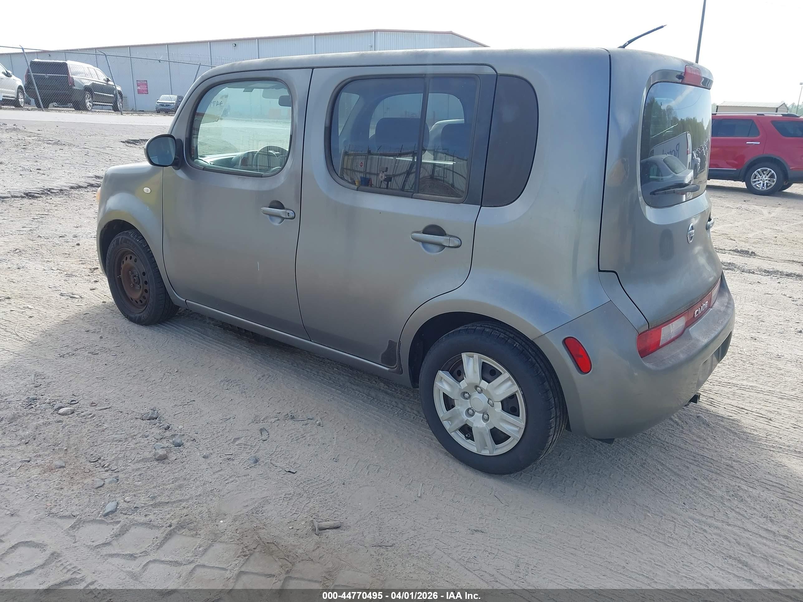 NISSAN CUBE image 3