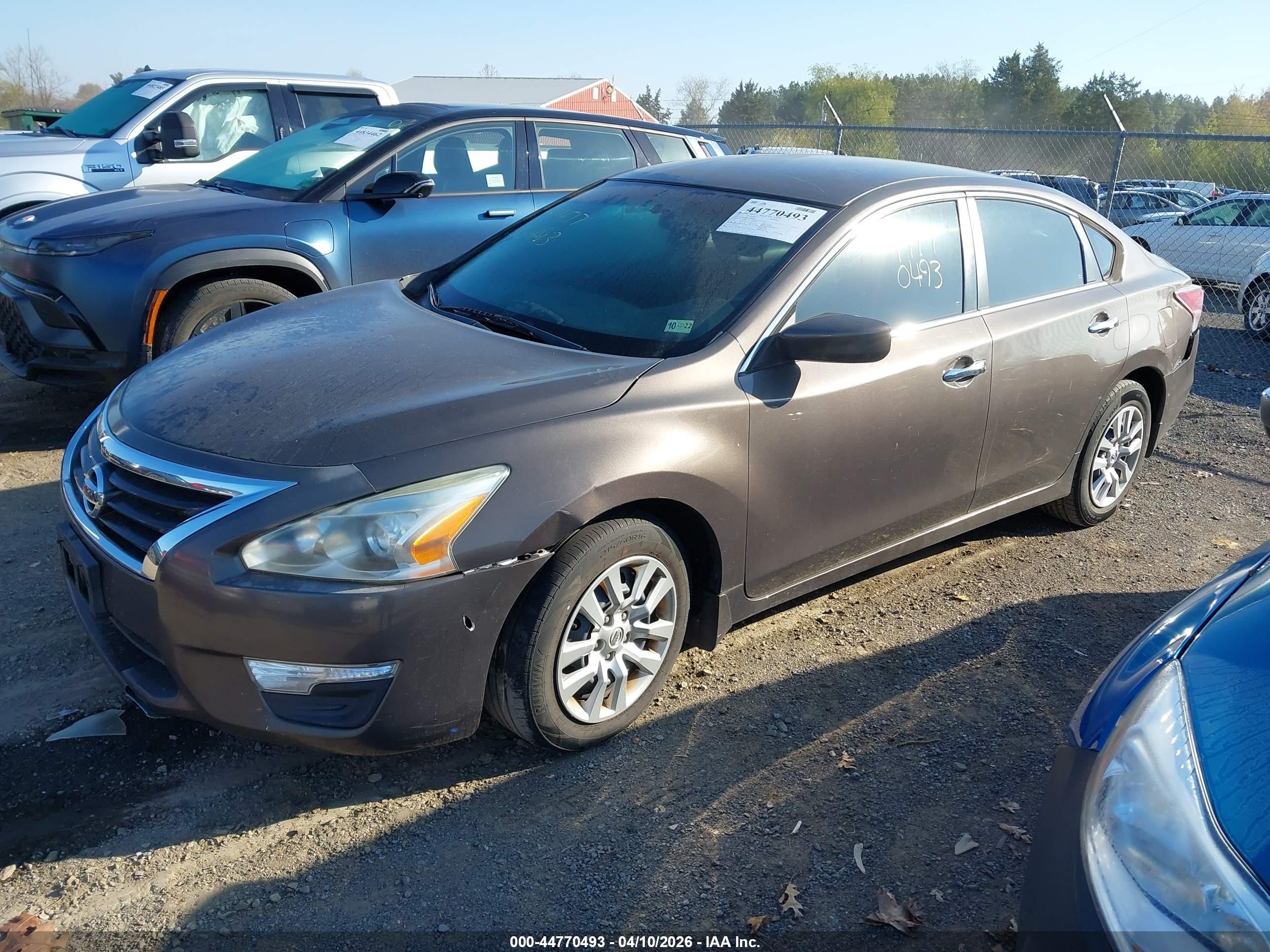 NISSAN ALTIMA image 2