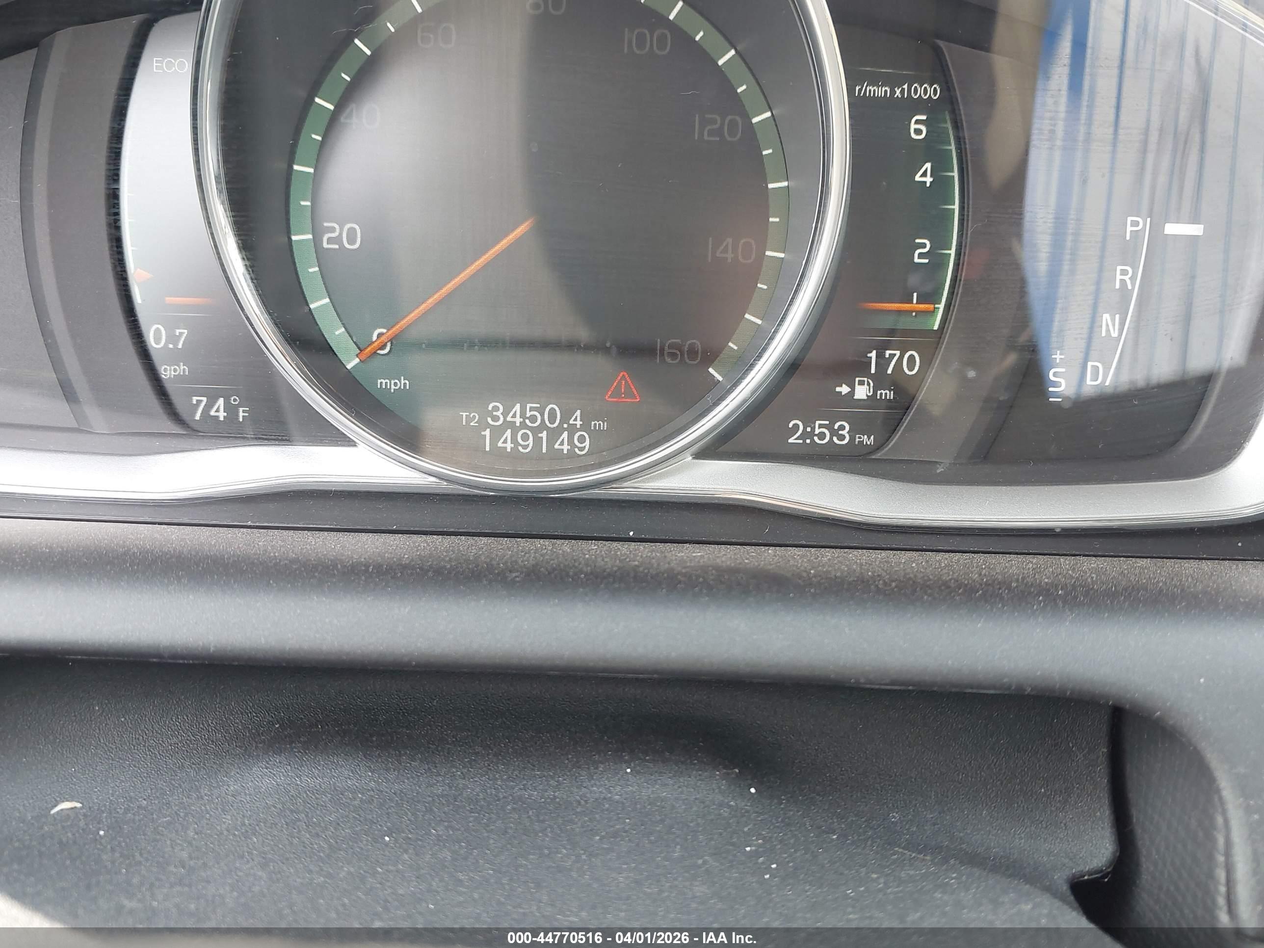 VOLVO XC60 image 7