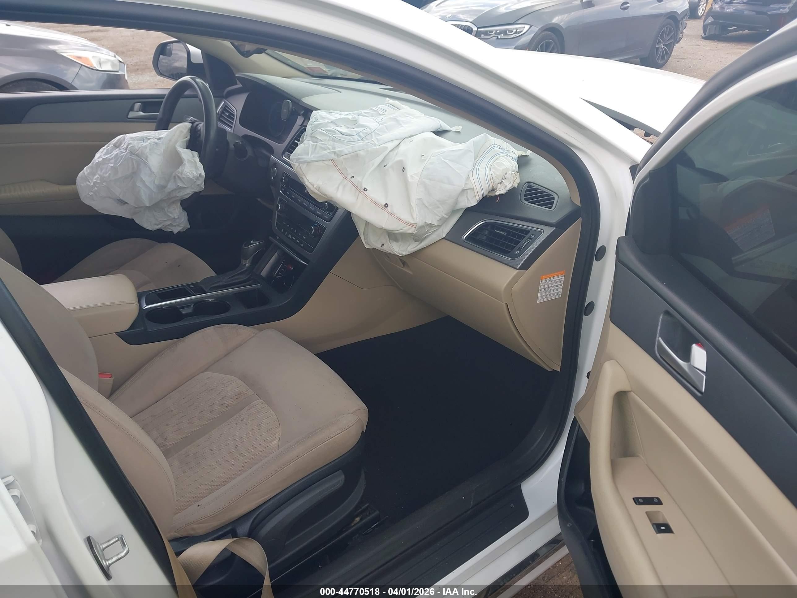 HYUNDAI SONATA image 5