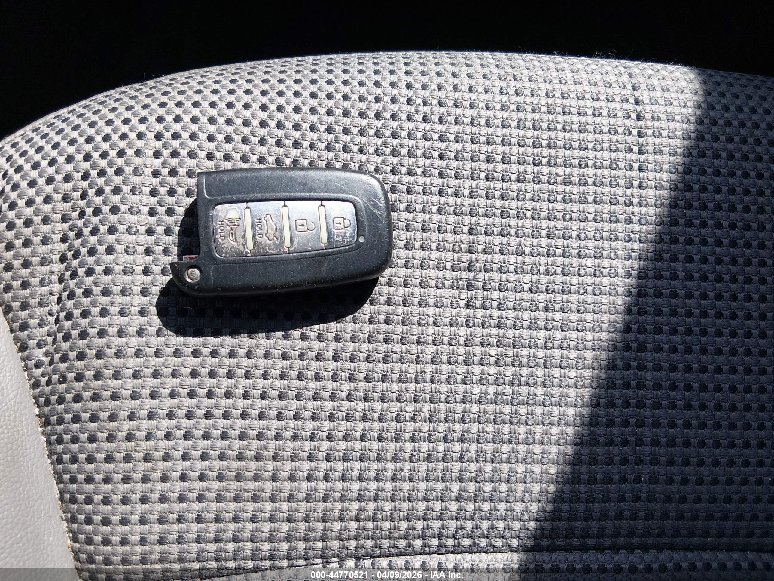 HYUNDAI SONATA image 11