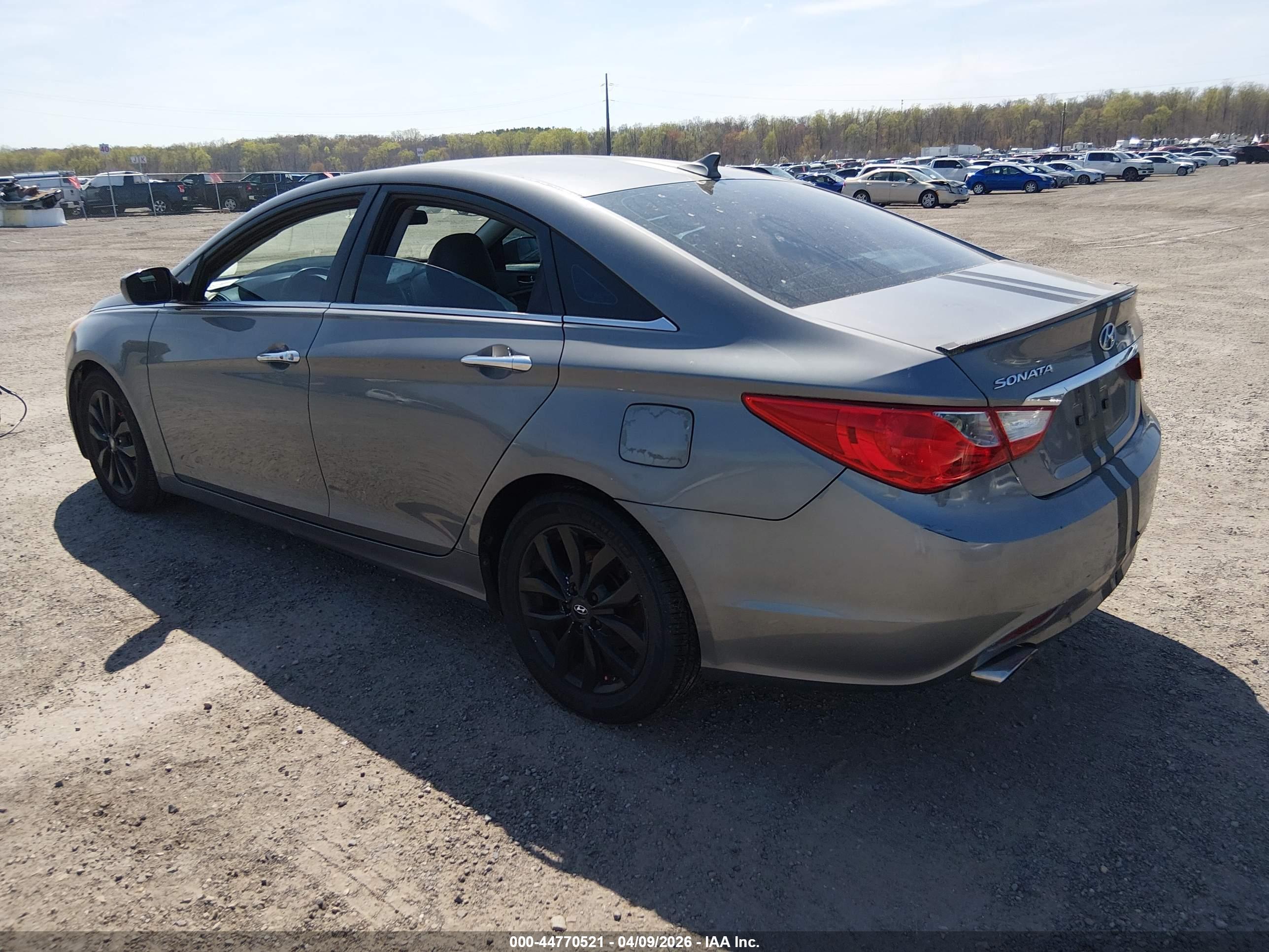 HYUNDAI SONATA image 3