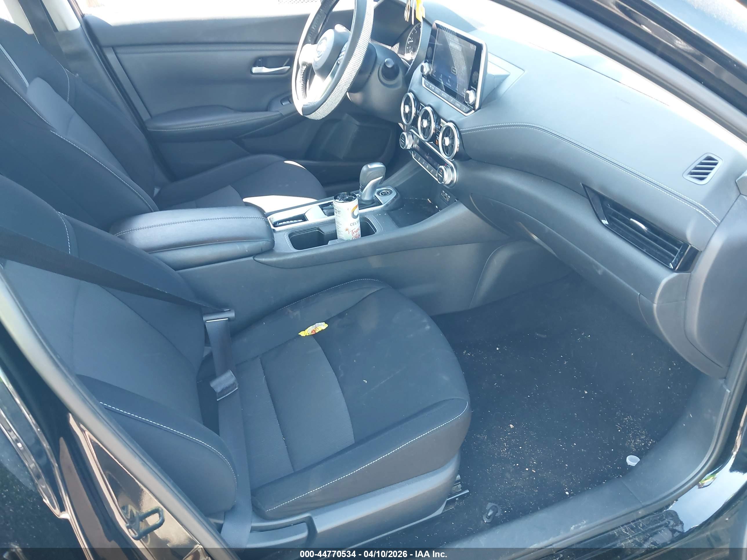 NISSAN SENTRA image 5