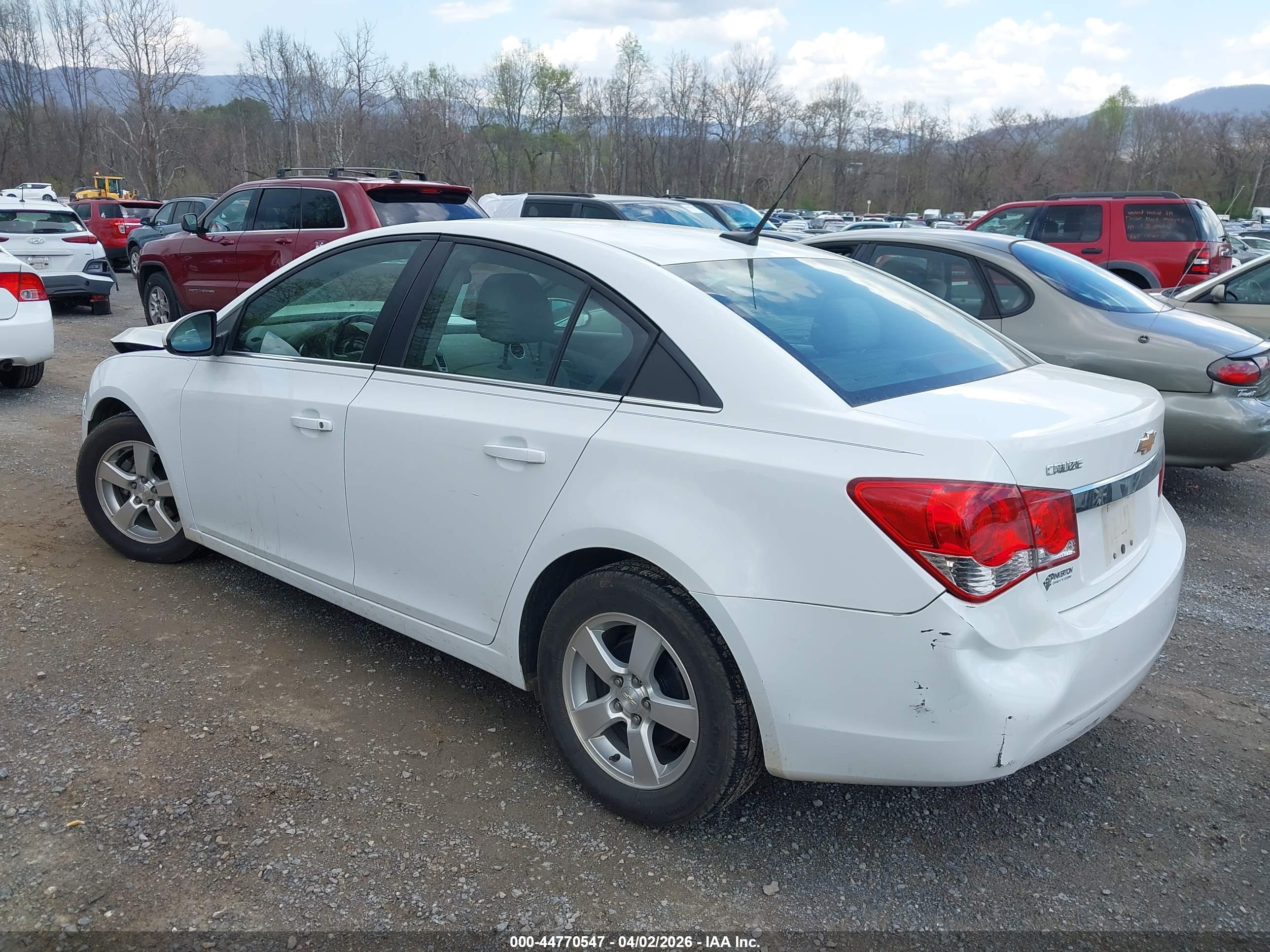 CHEVROLET CRUZE image 3
