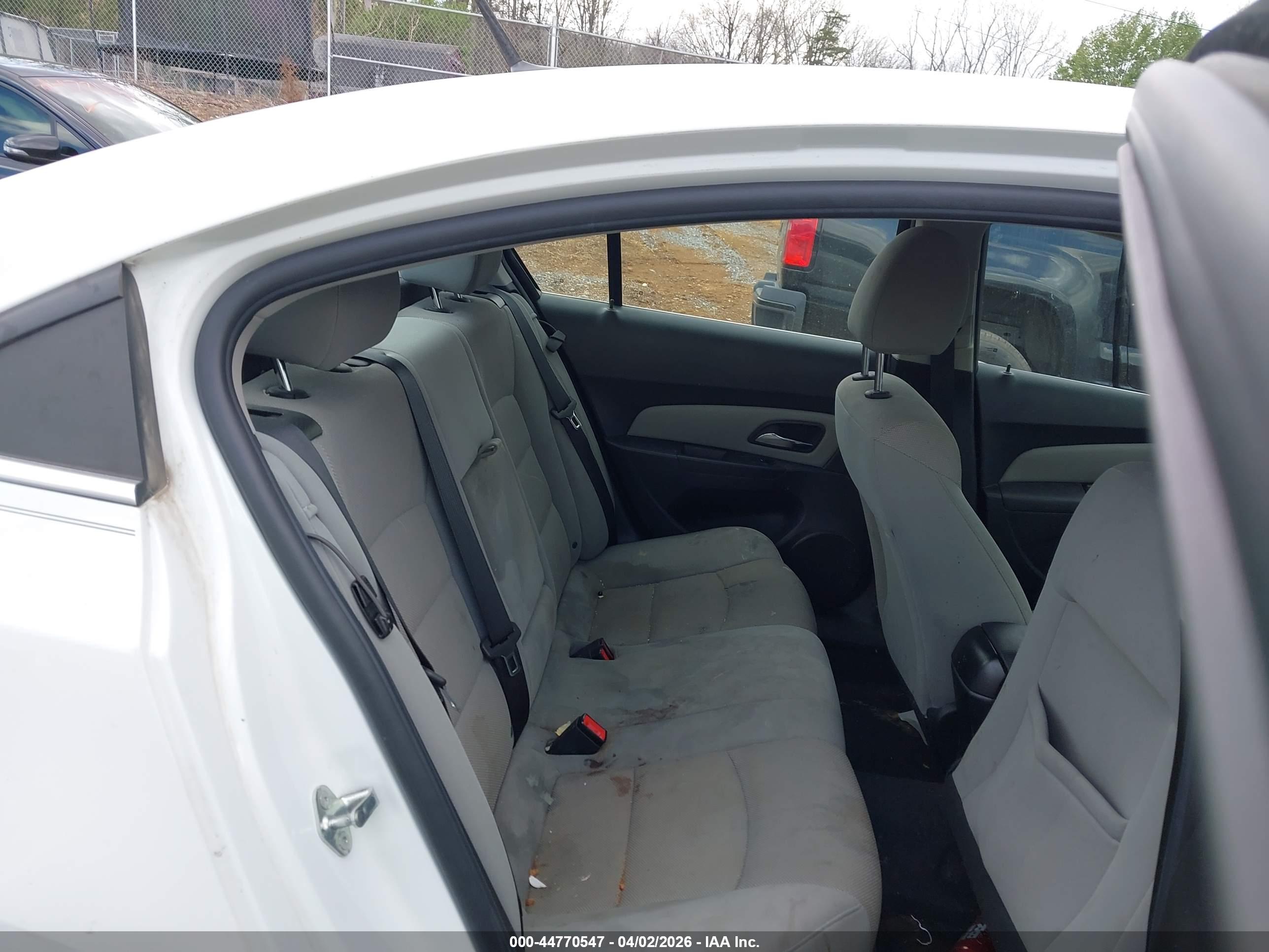 CHEVROLET CRUZE image 8