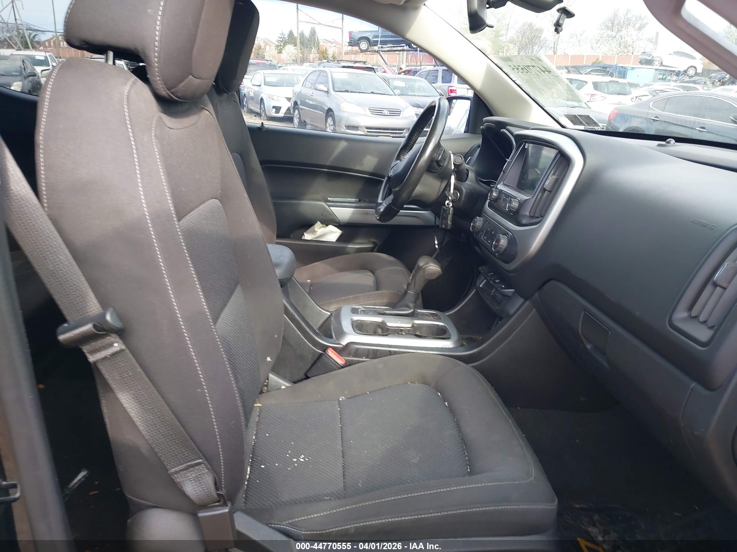 CHEVROLET COLORADO image 5