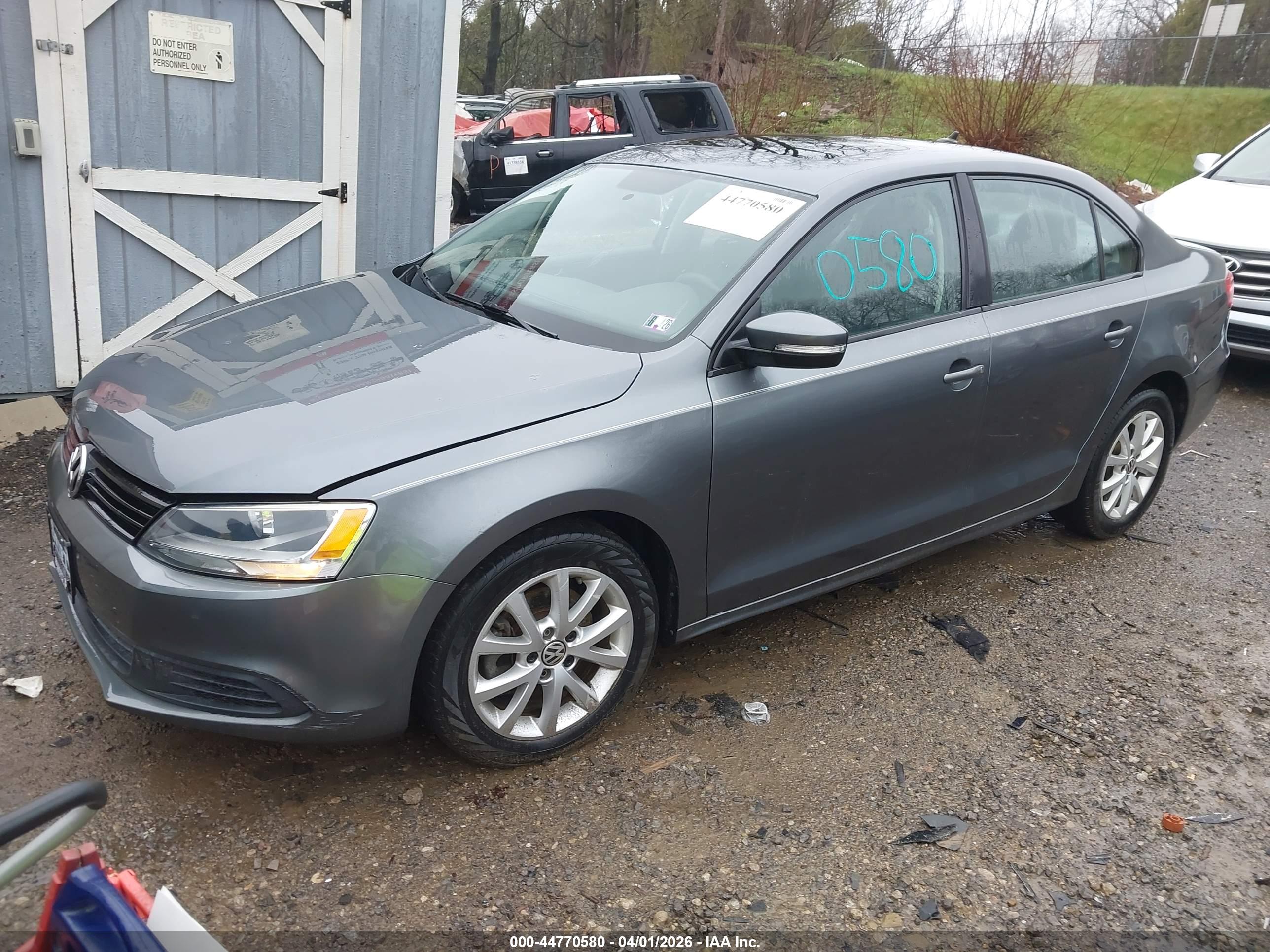 VOLKSWAGEN JETTA image 2