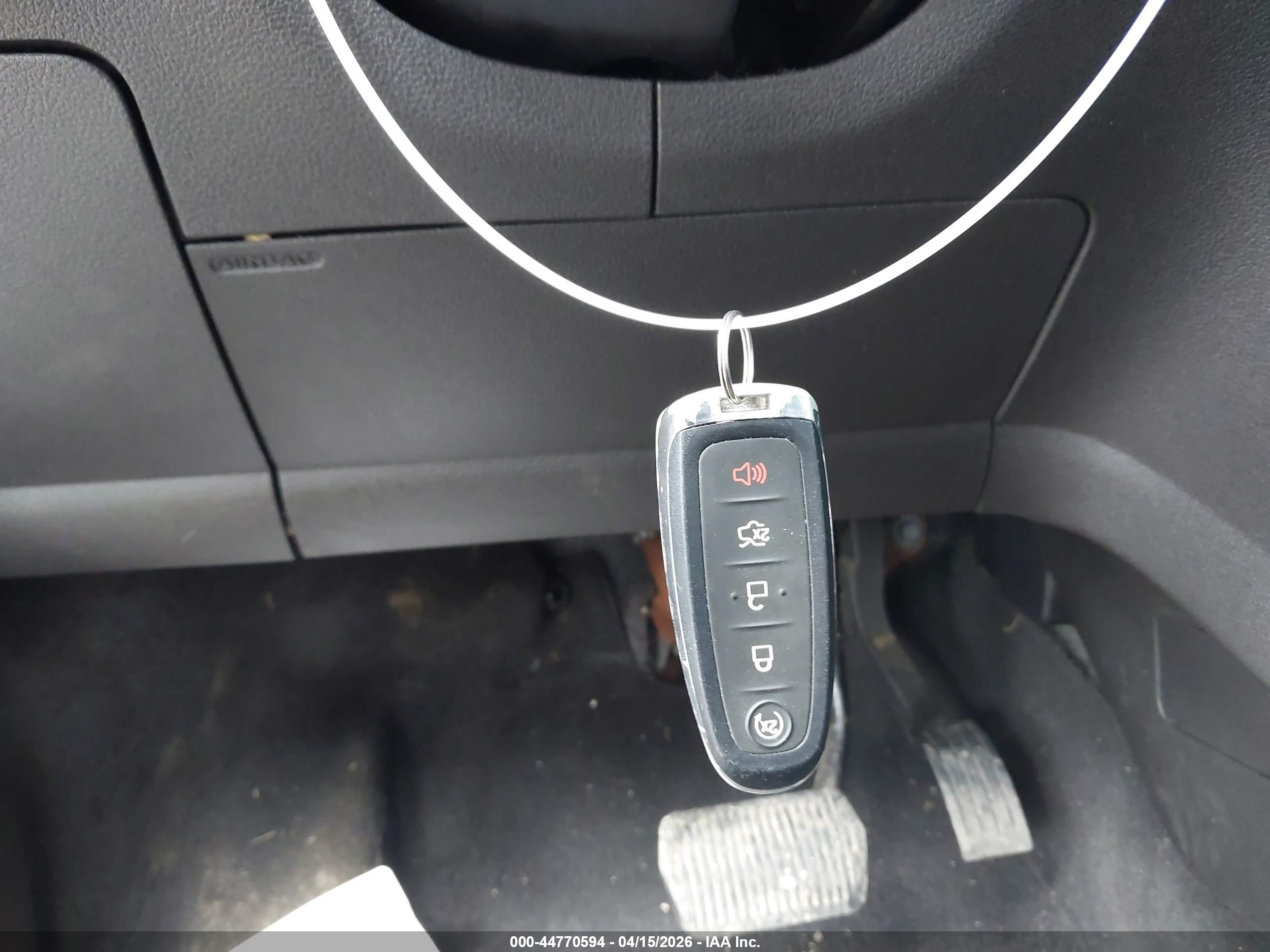 FORD ESCAPE image 11