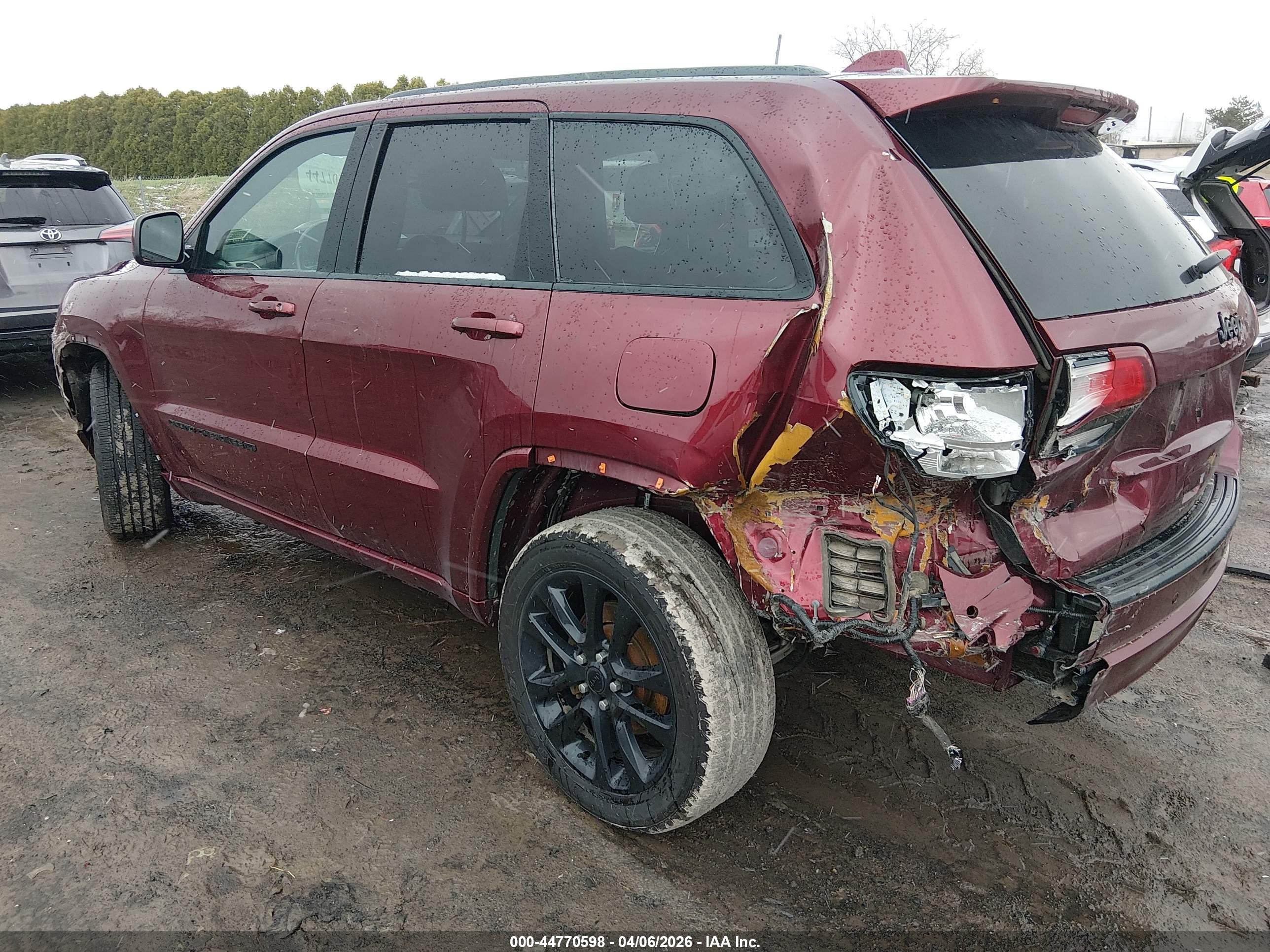 JEEP GRAND image 3