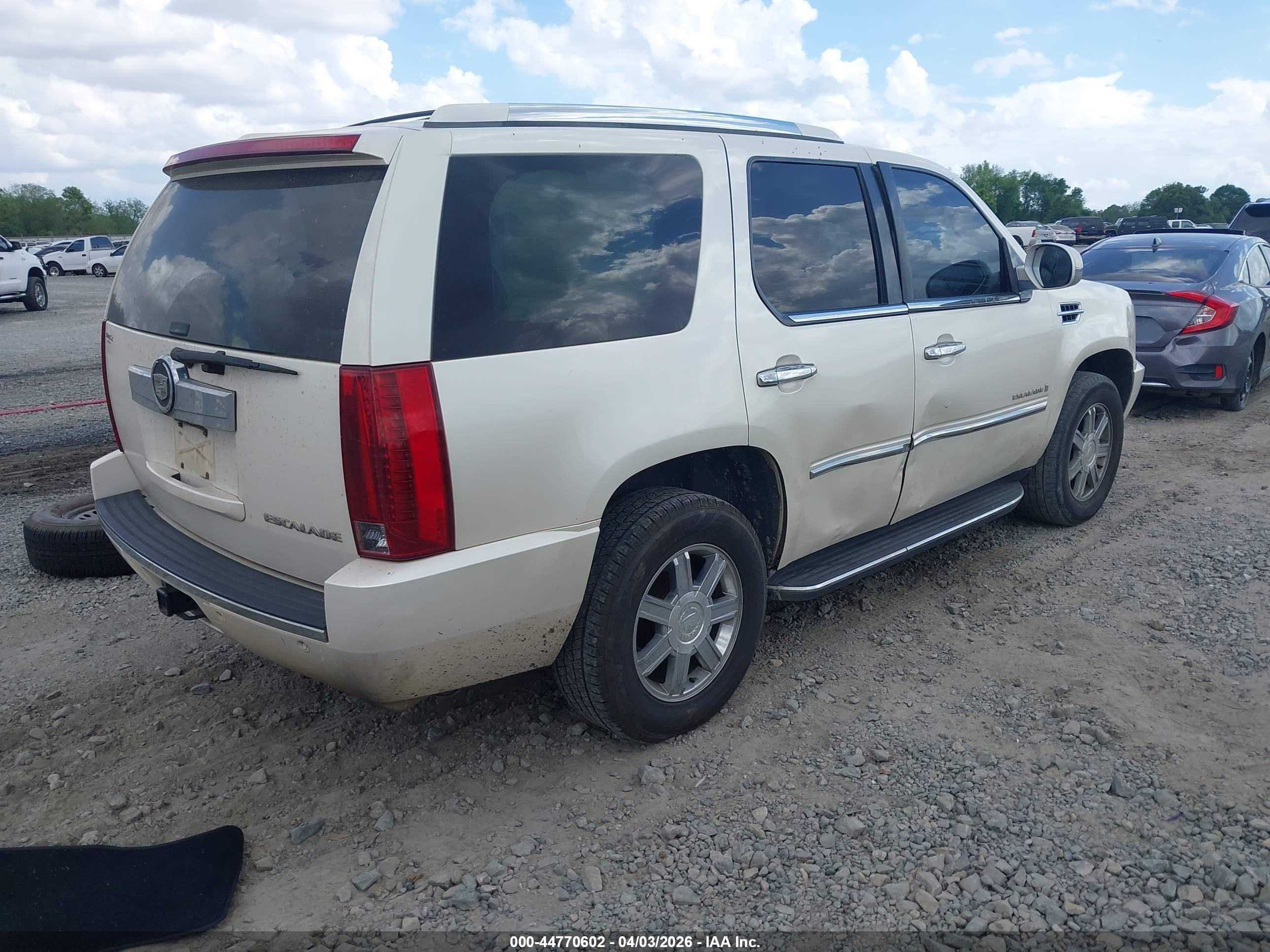 CADILLAC ESCALADE image 4