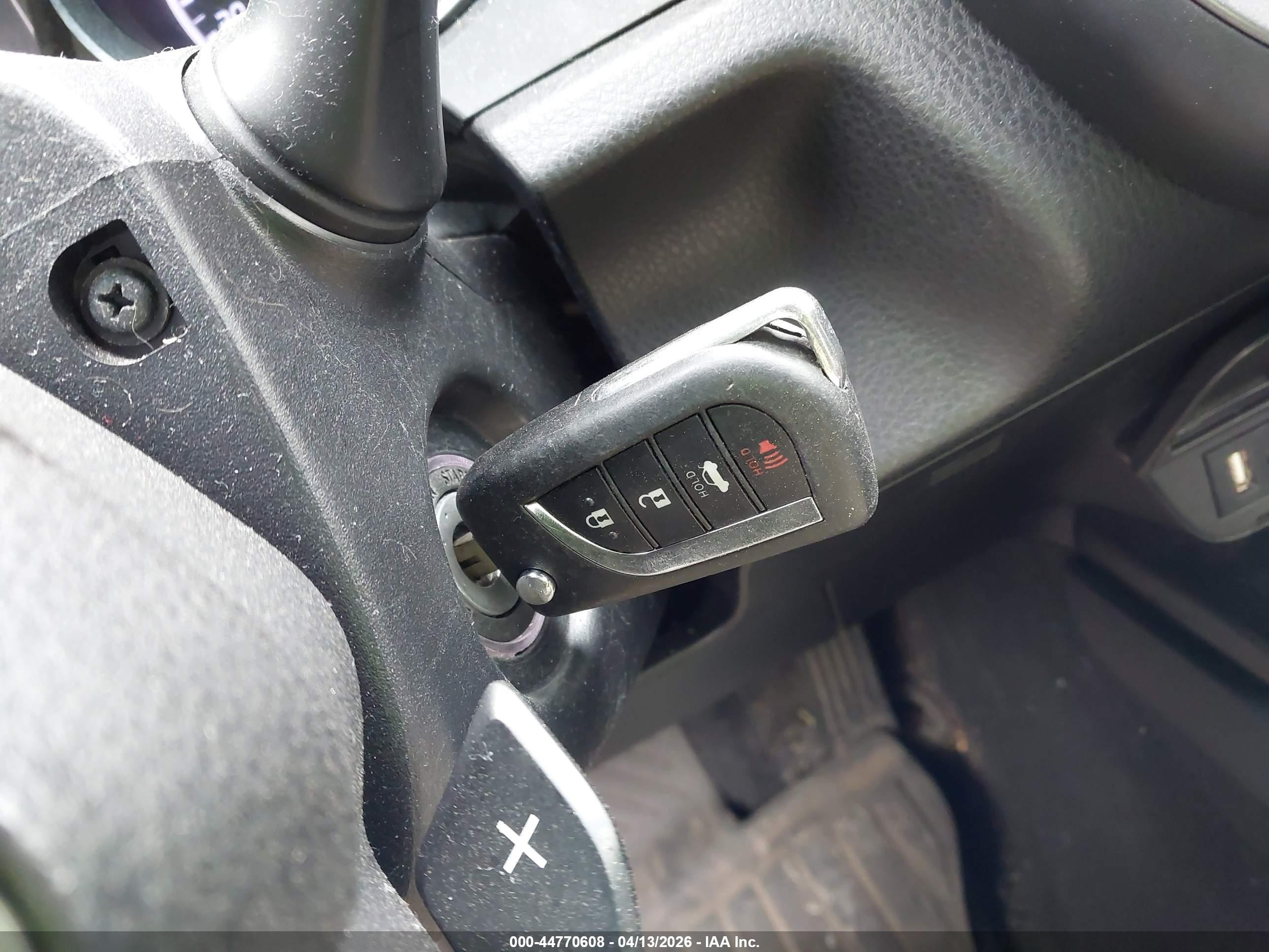 TOYOTA CAMRY image 11