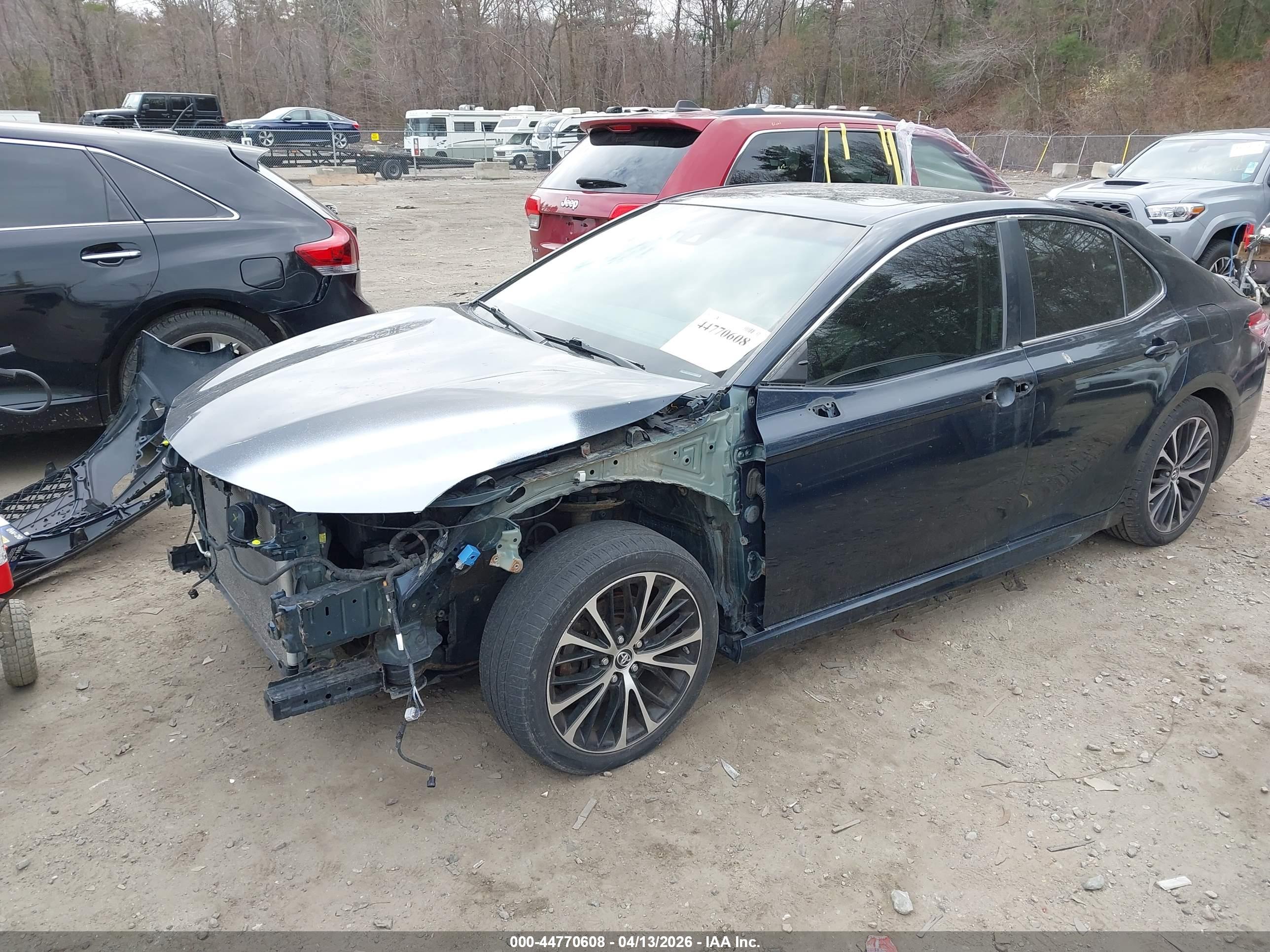 TOYOTA CAMRY image 2