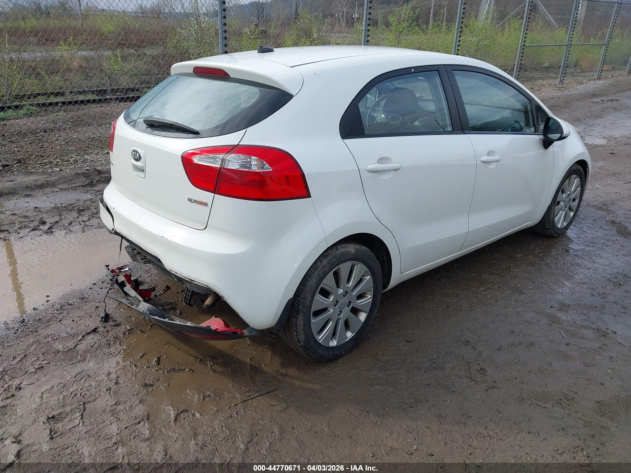 KIA RIO image 4