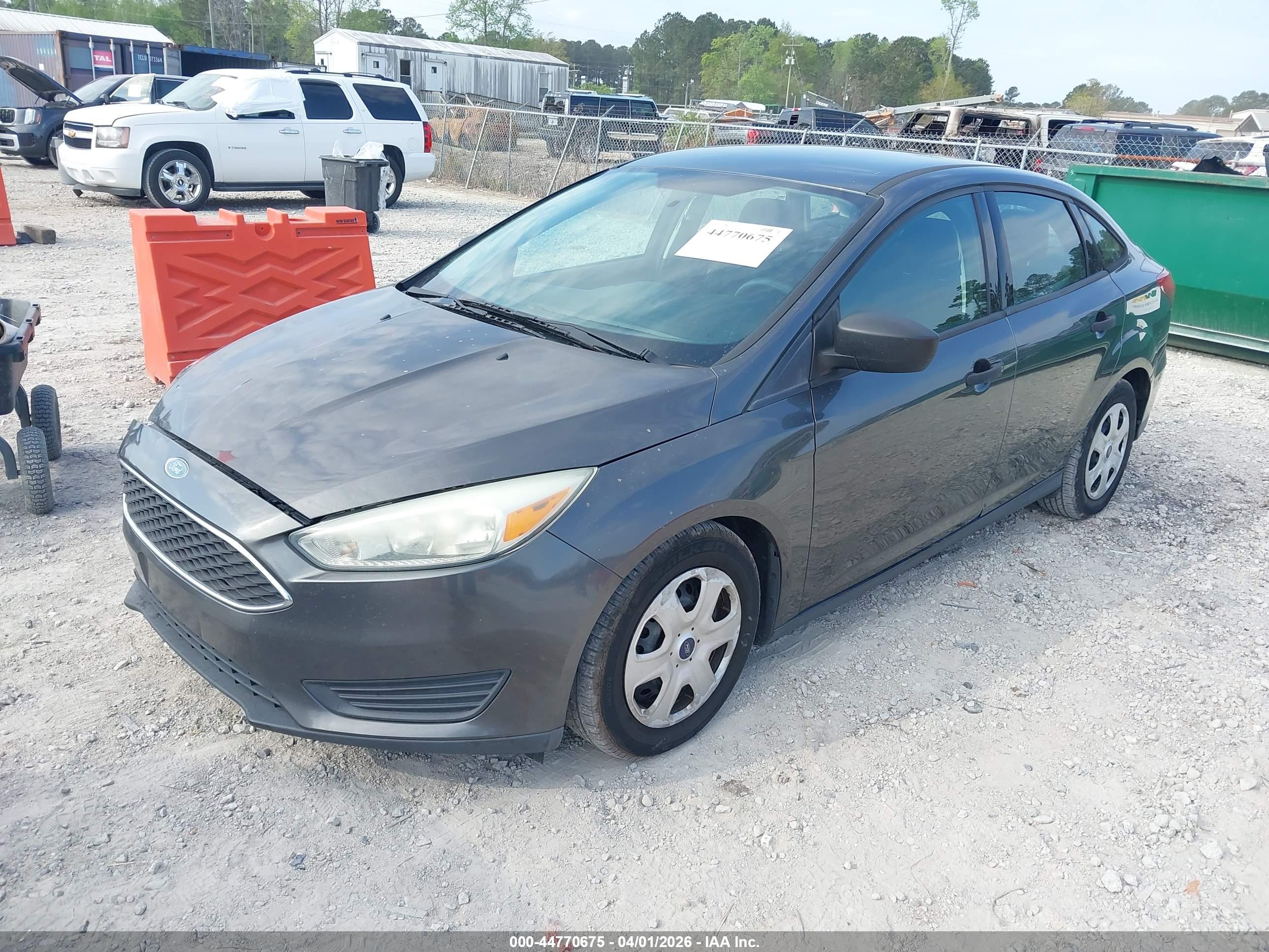 FORD FOCUS image 2