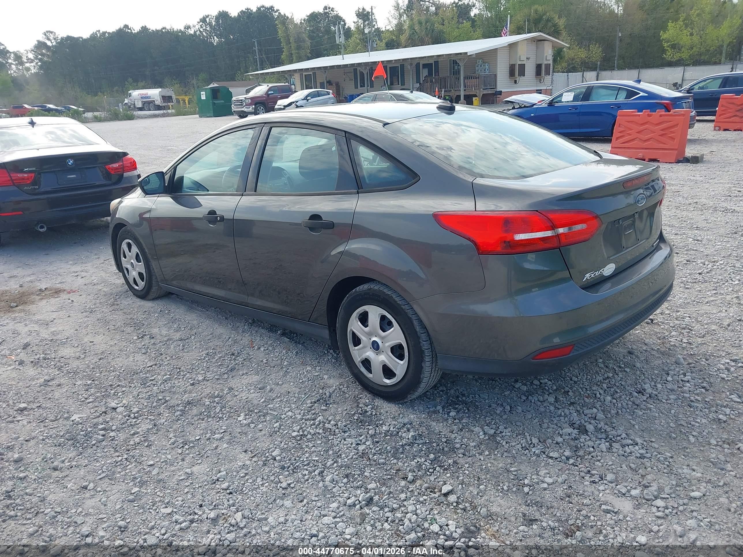 FORD FOCUS image 3