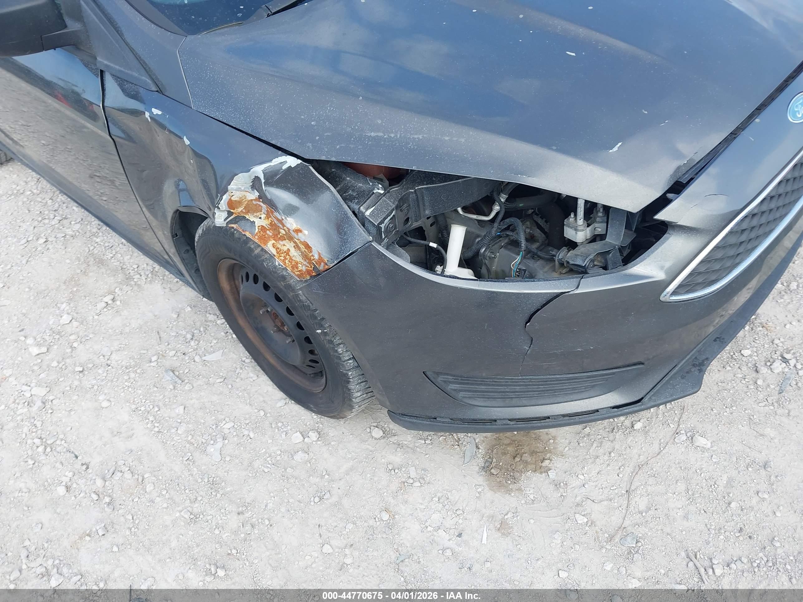 FORD FOCUS image 6