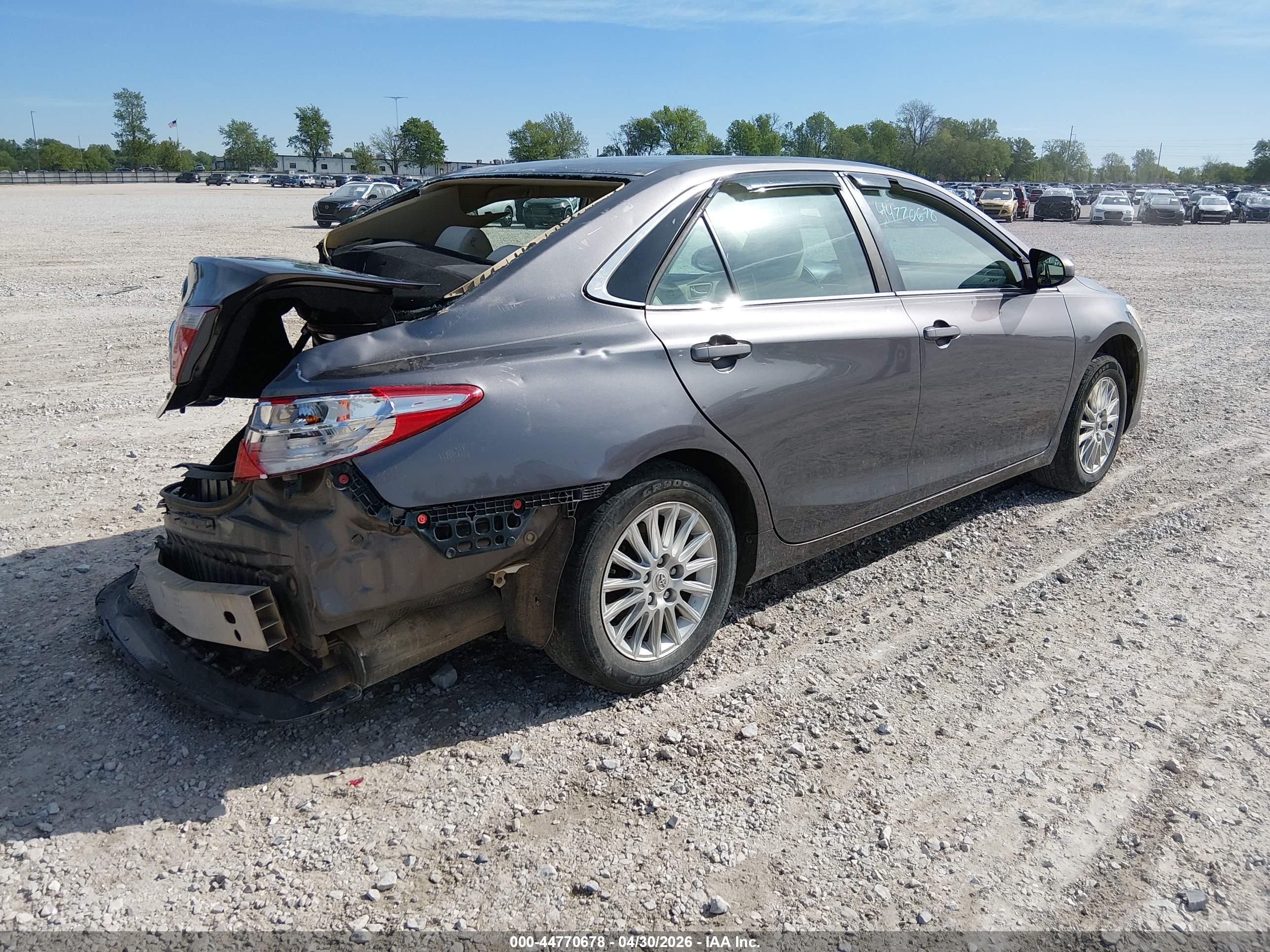 TOYOTA CAMRY image 4