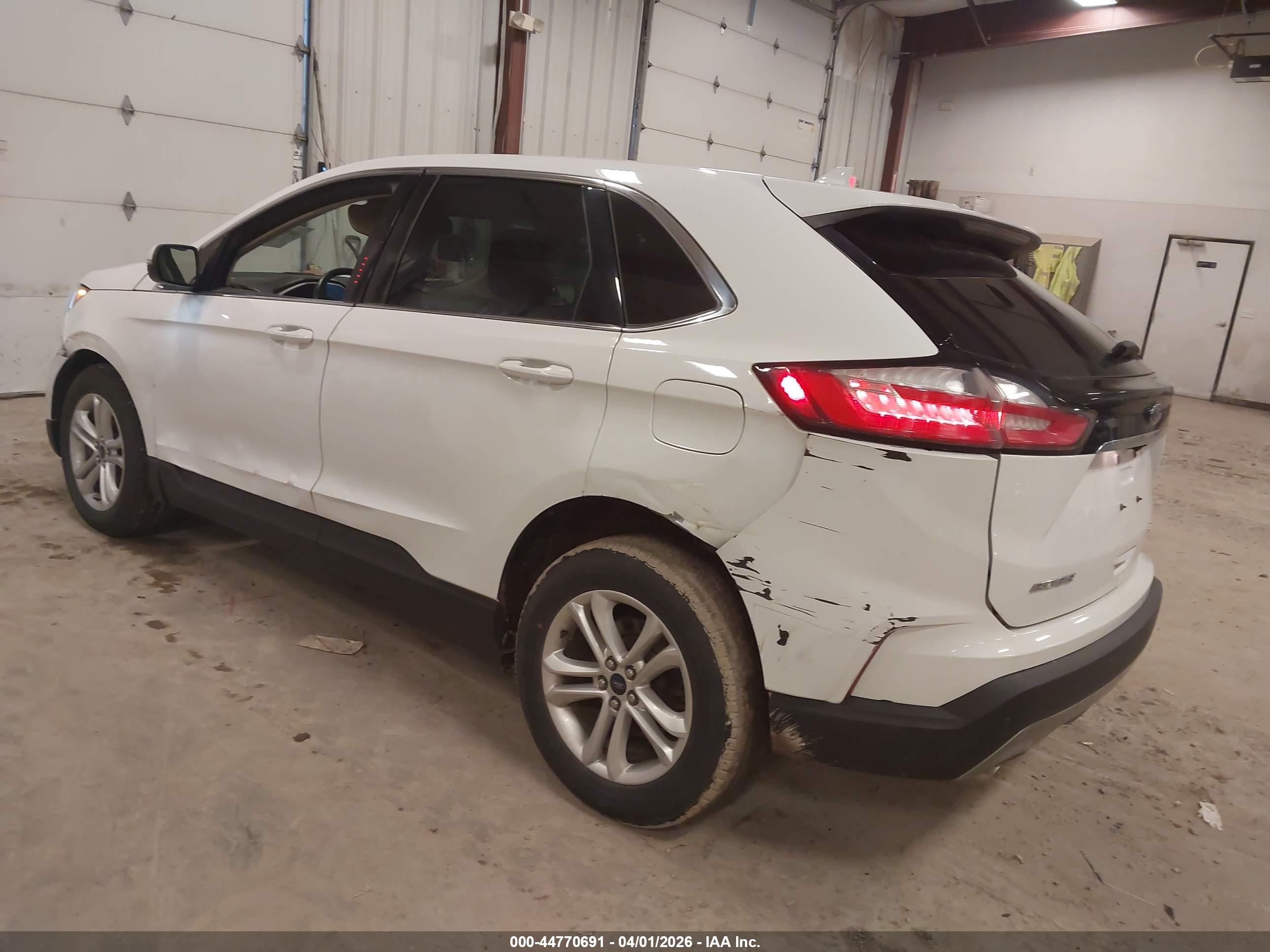 FORD EDGE image 3