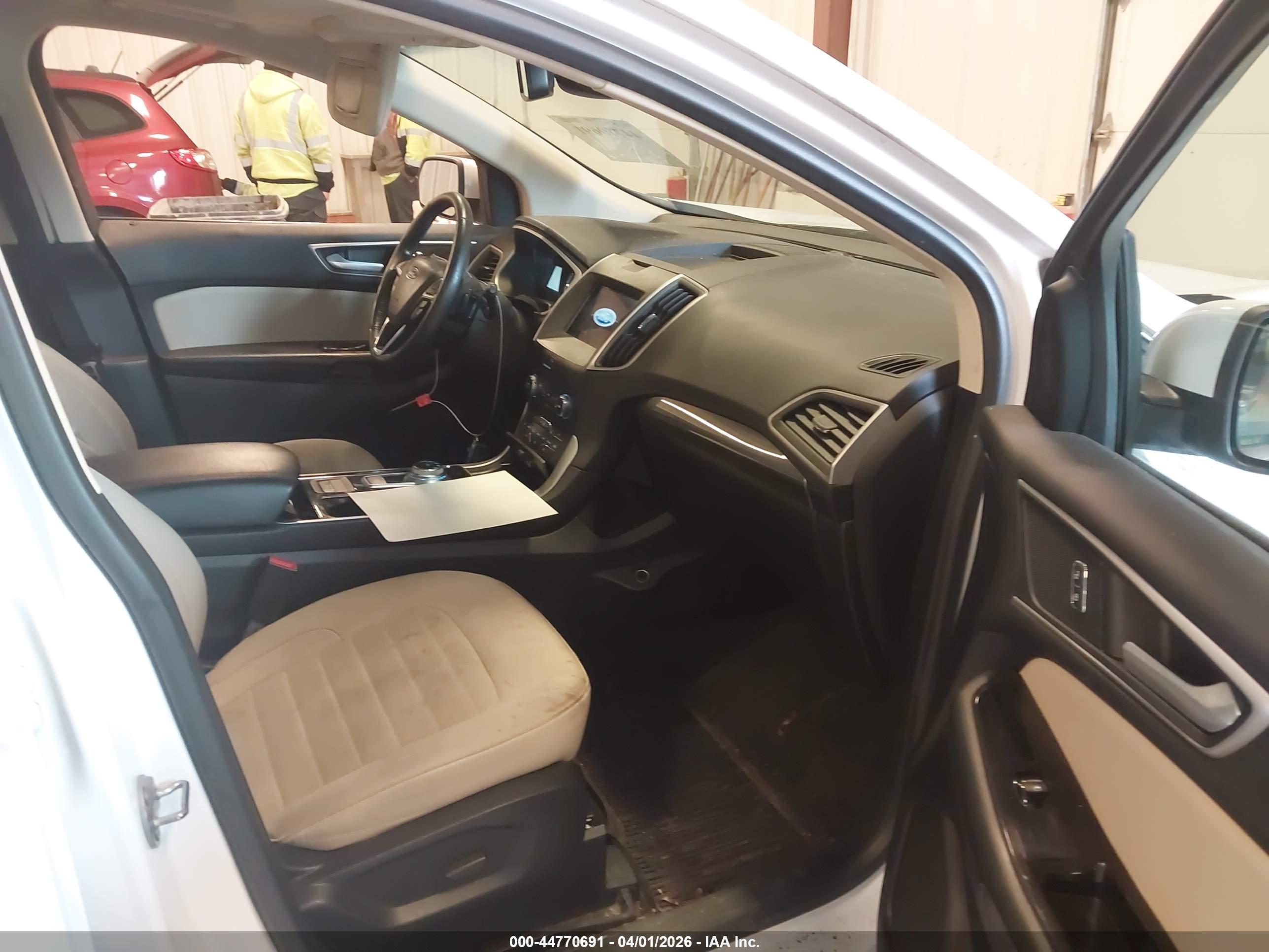 FORD EDGE image 5