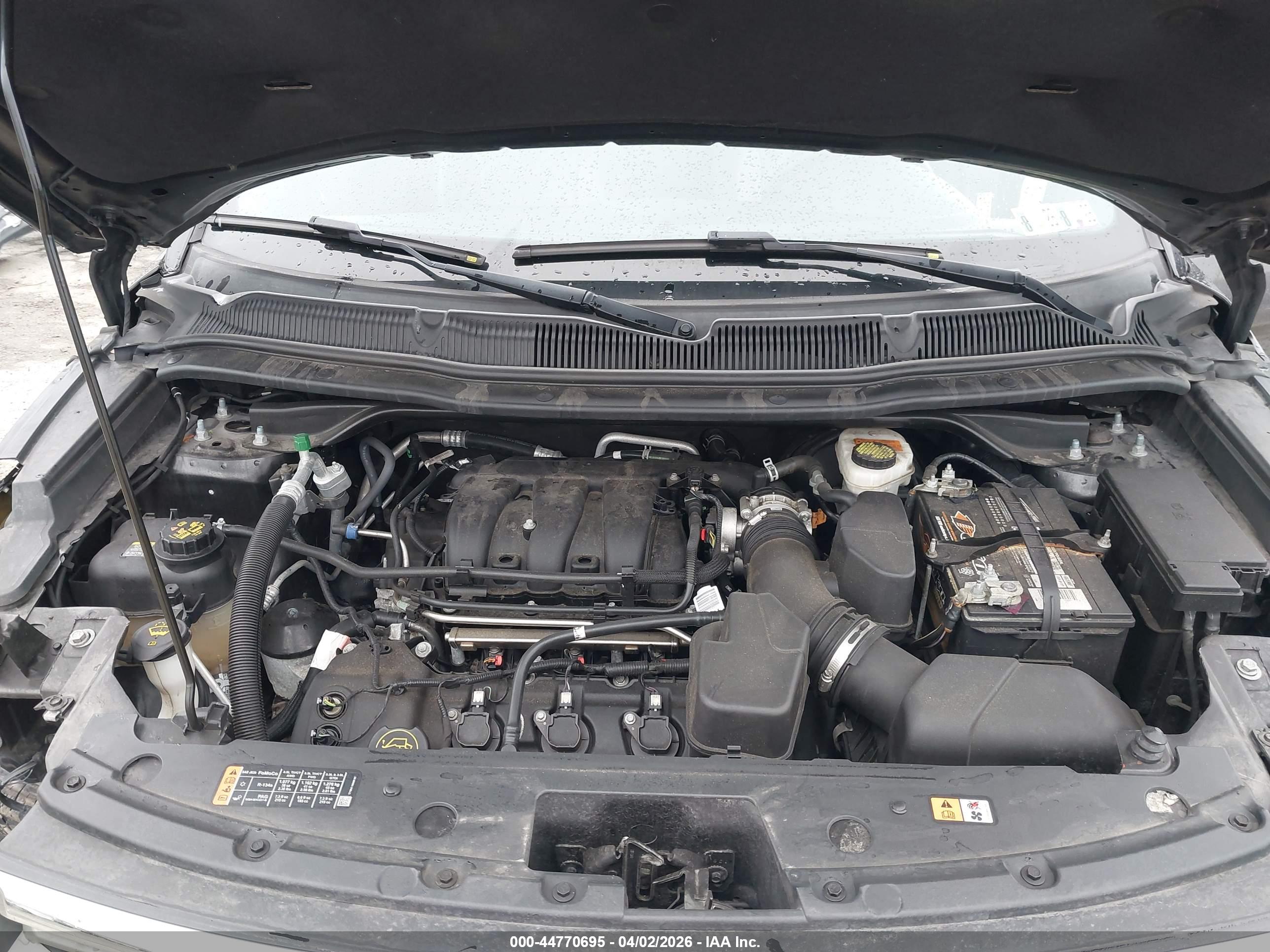 FORD EXPLORER image 10