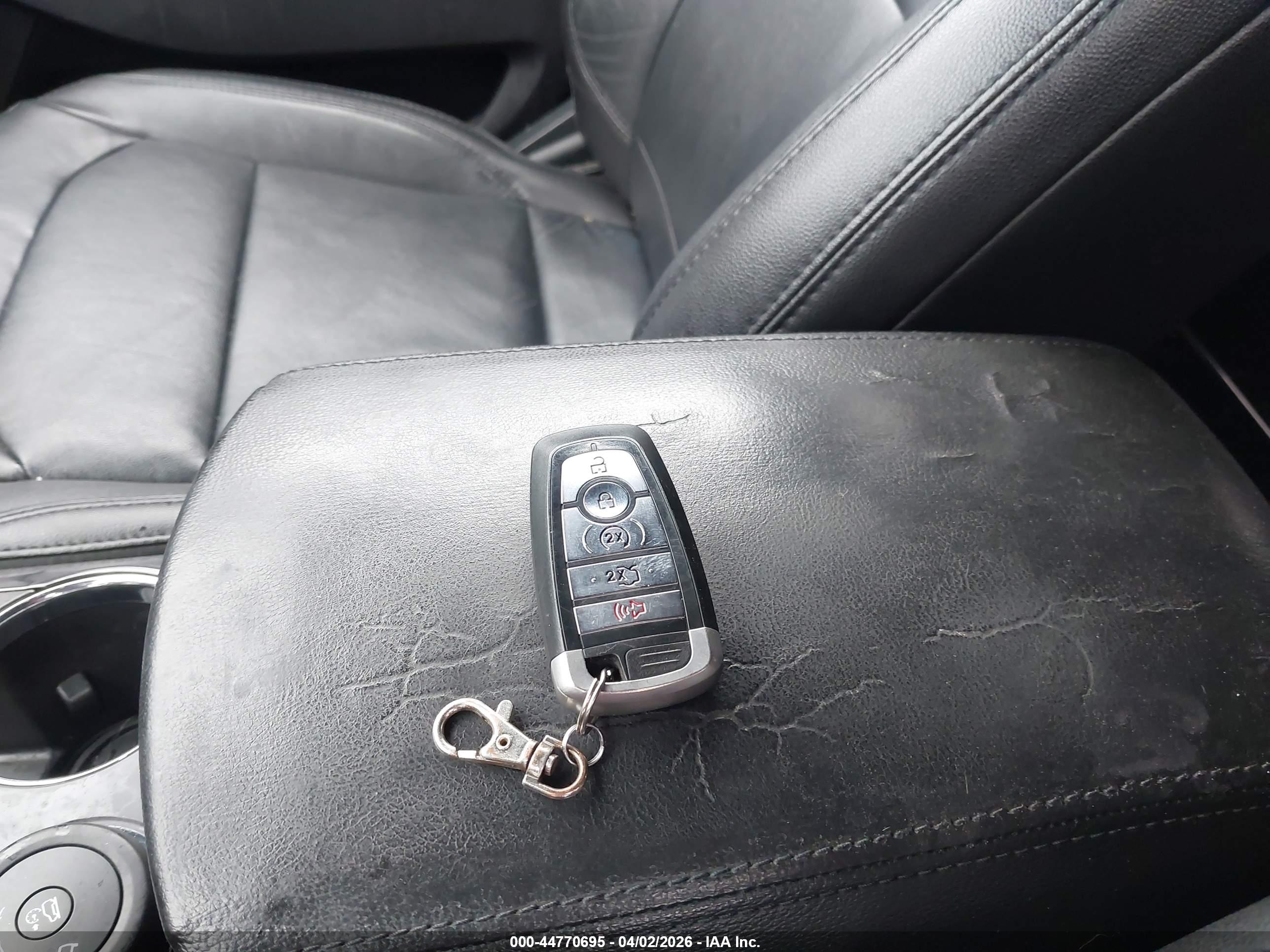 FORD EXPLORER image 11