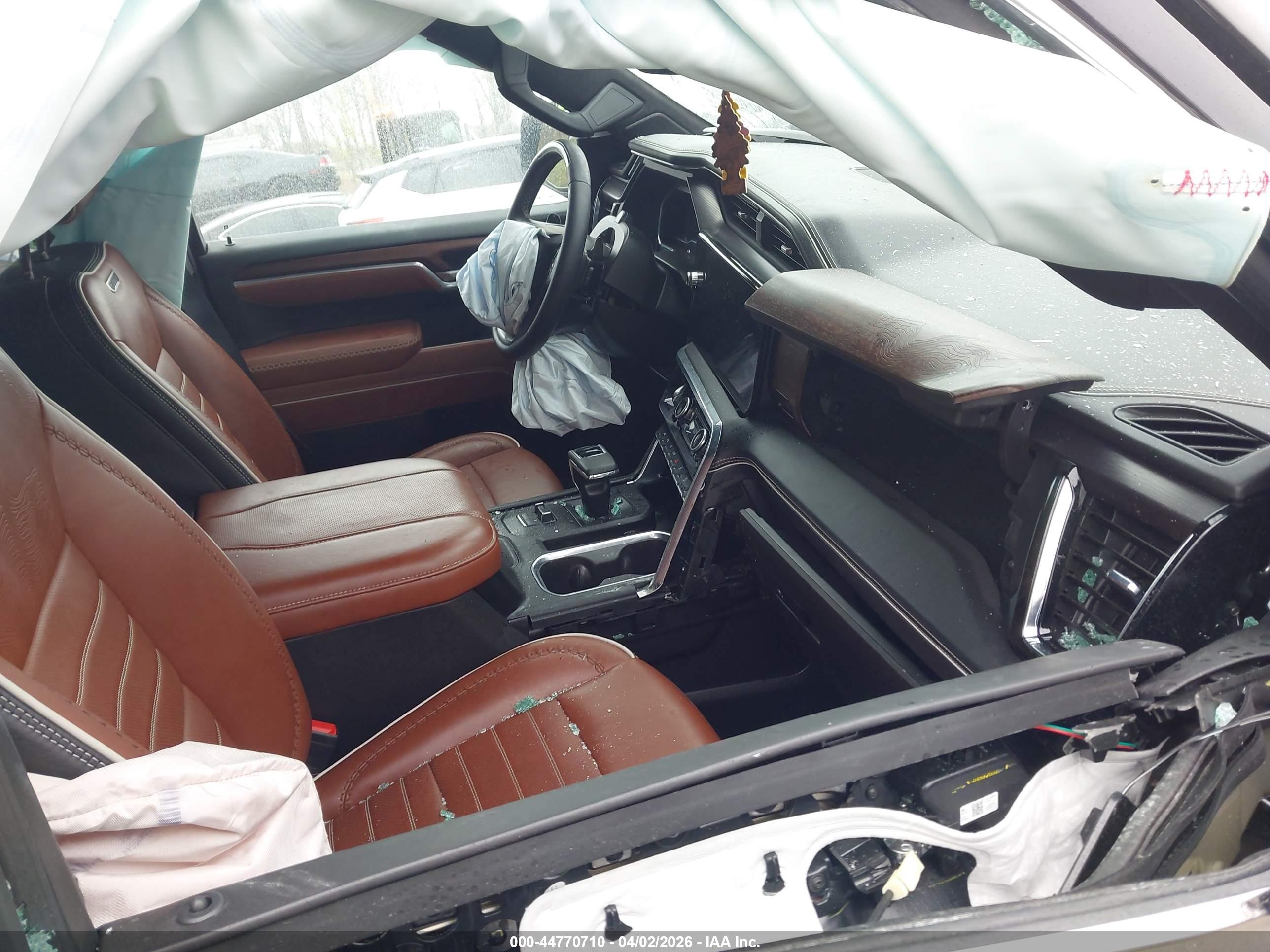 GMC SIERRA image 5
