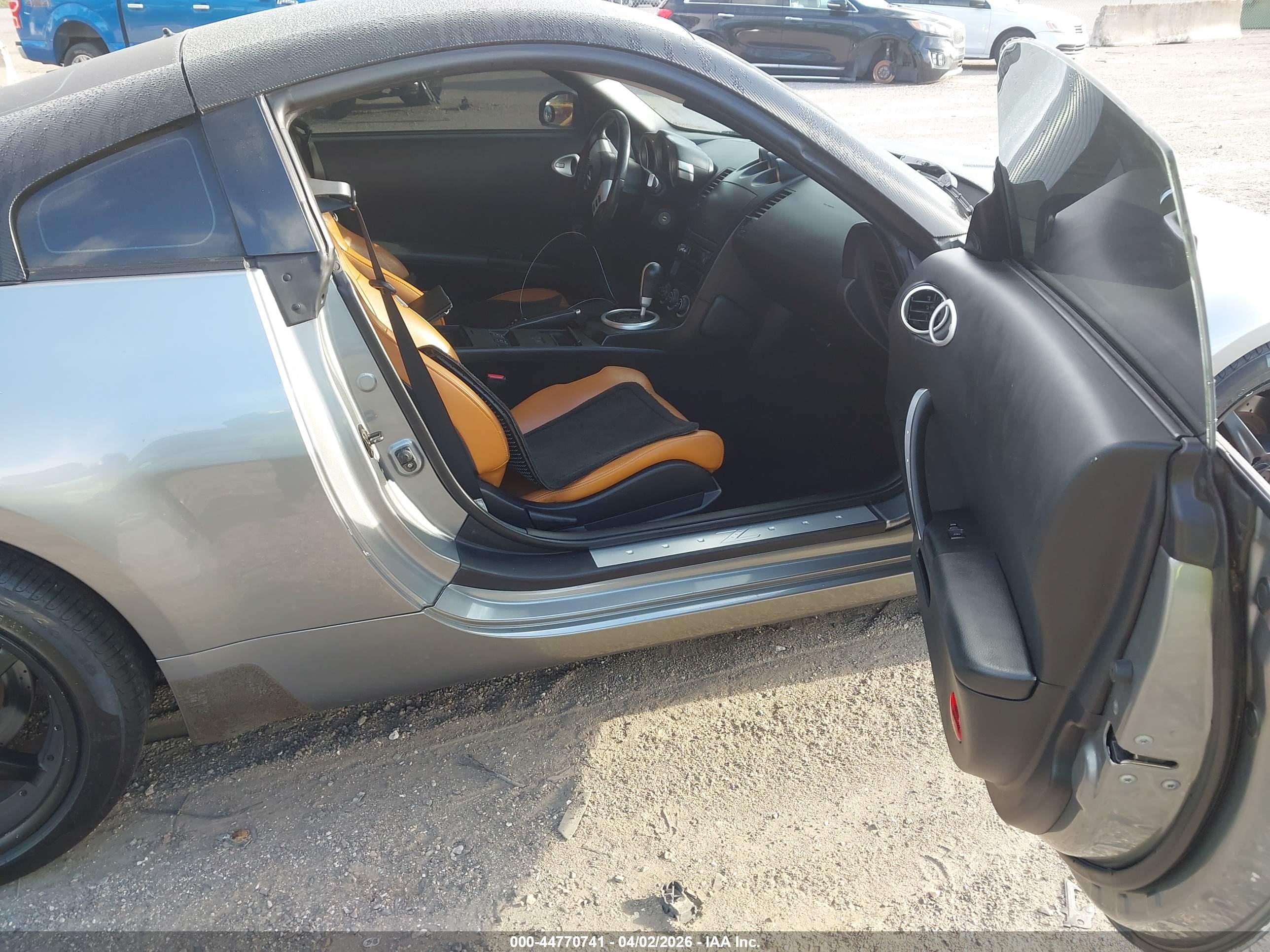 NISSAN 350Z image 5