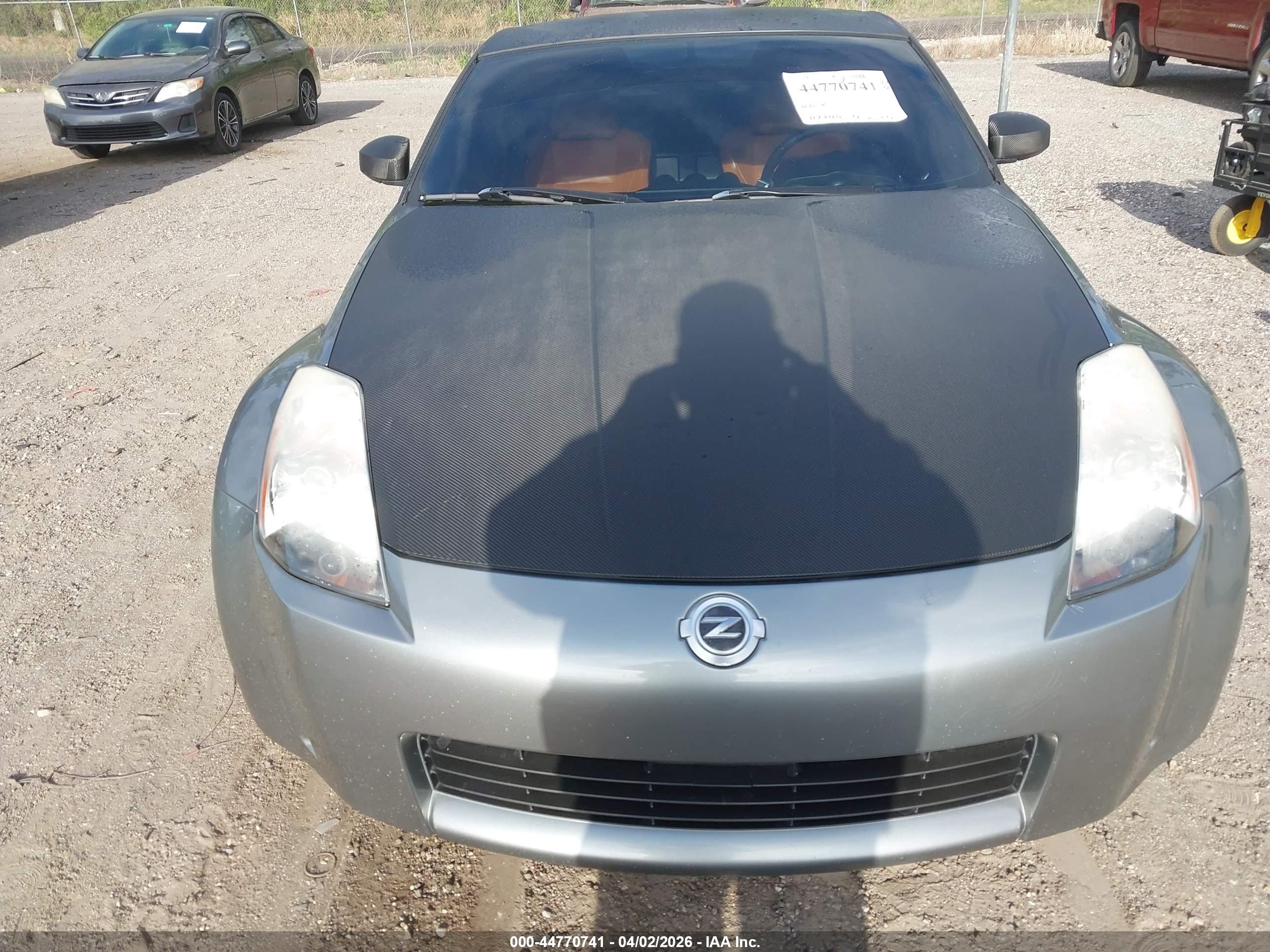 NISSAN 350Z image 6