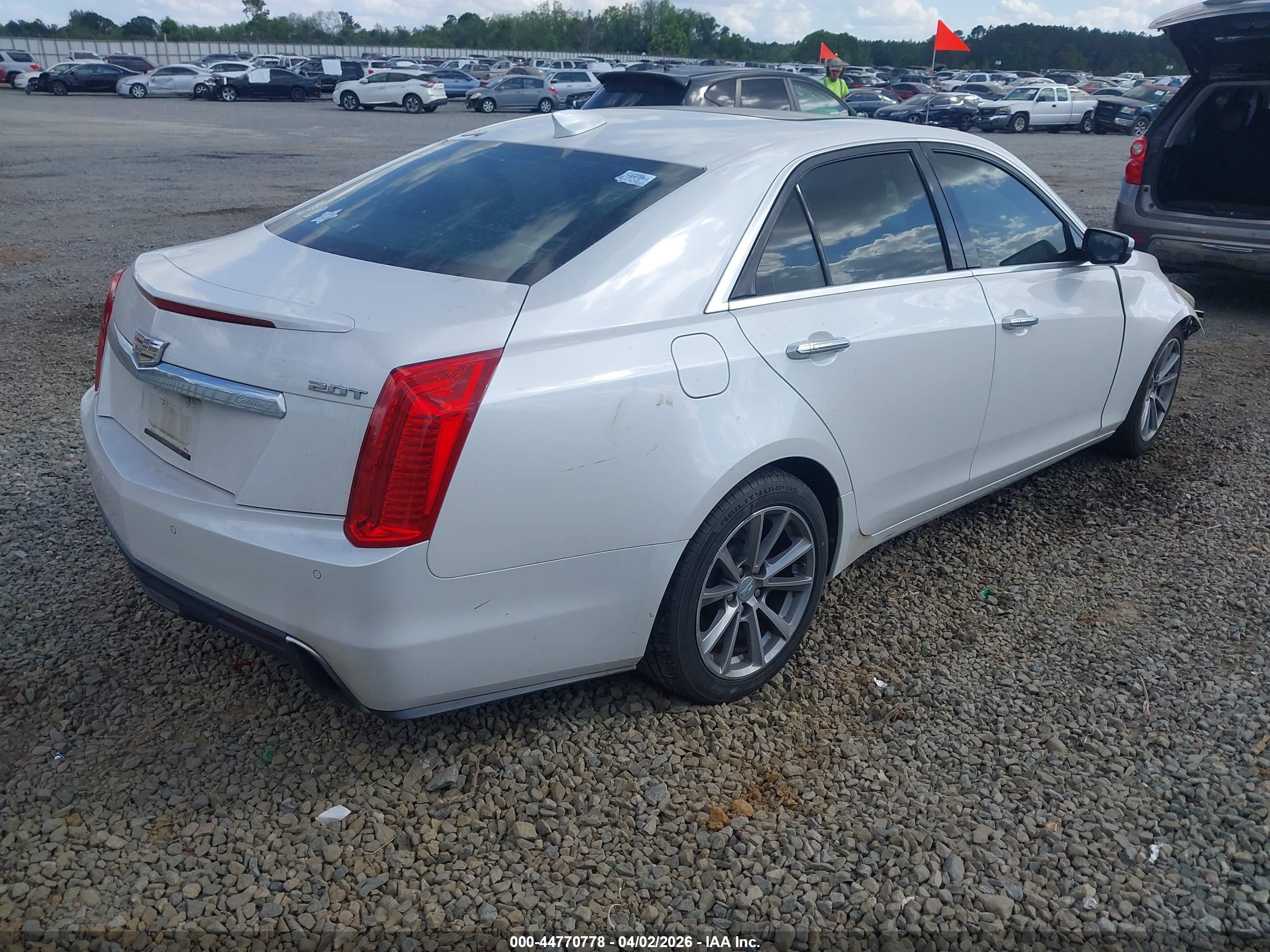 CADILLAC CTS image 4