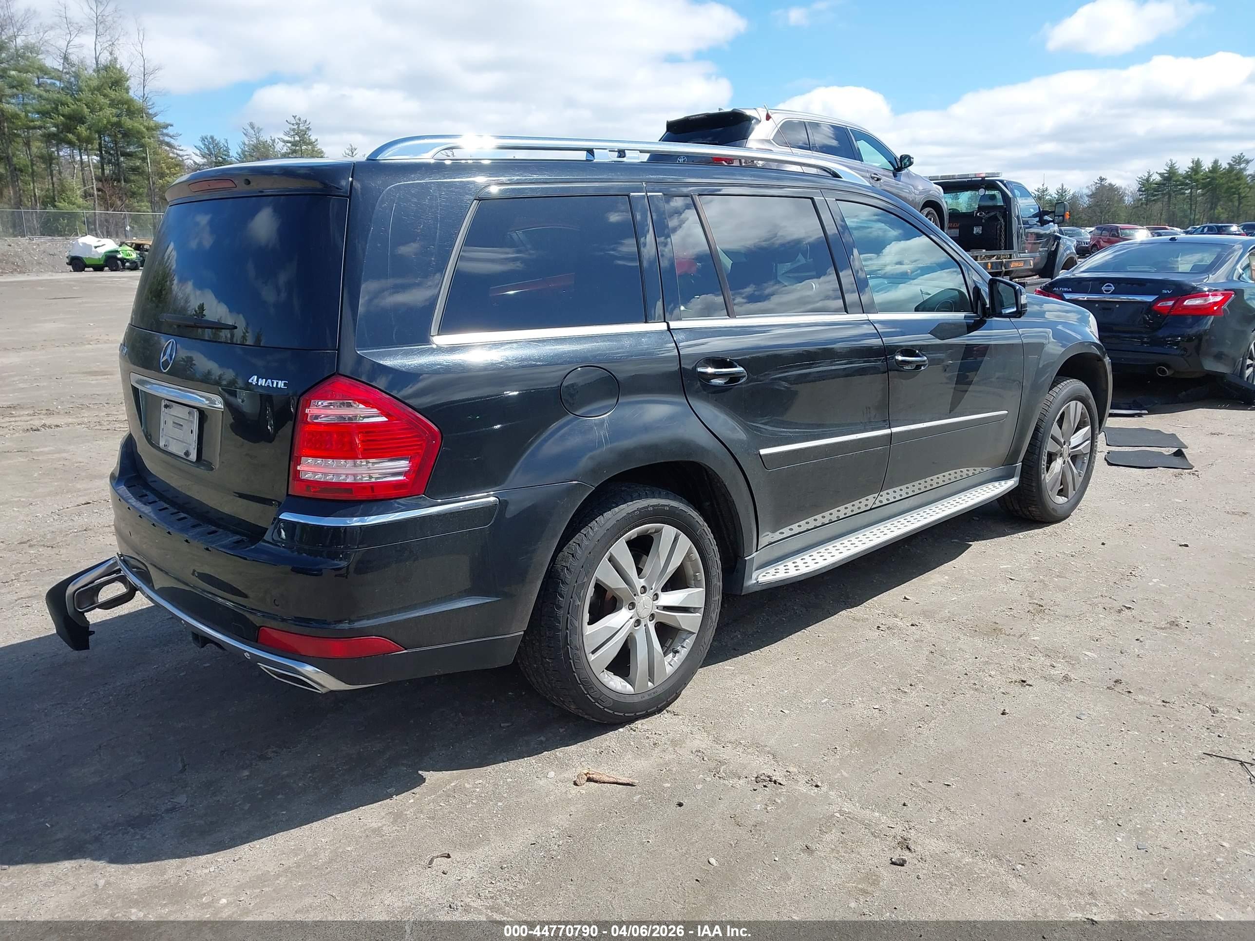 MERCEDES-BENZ GL image 4