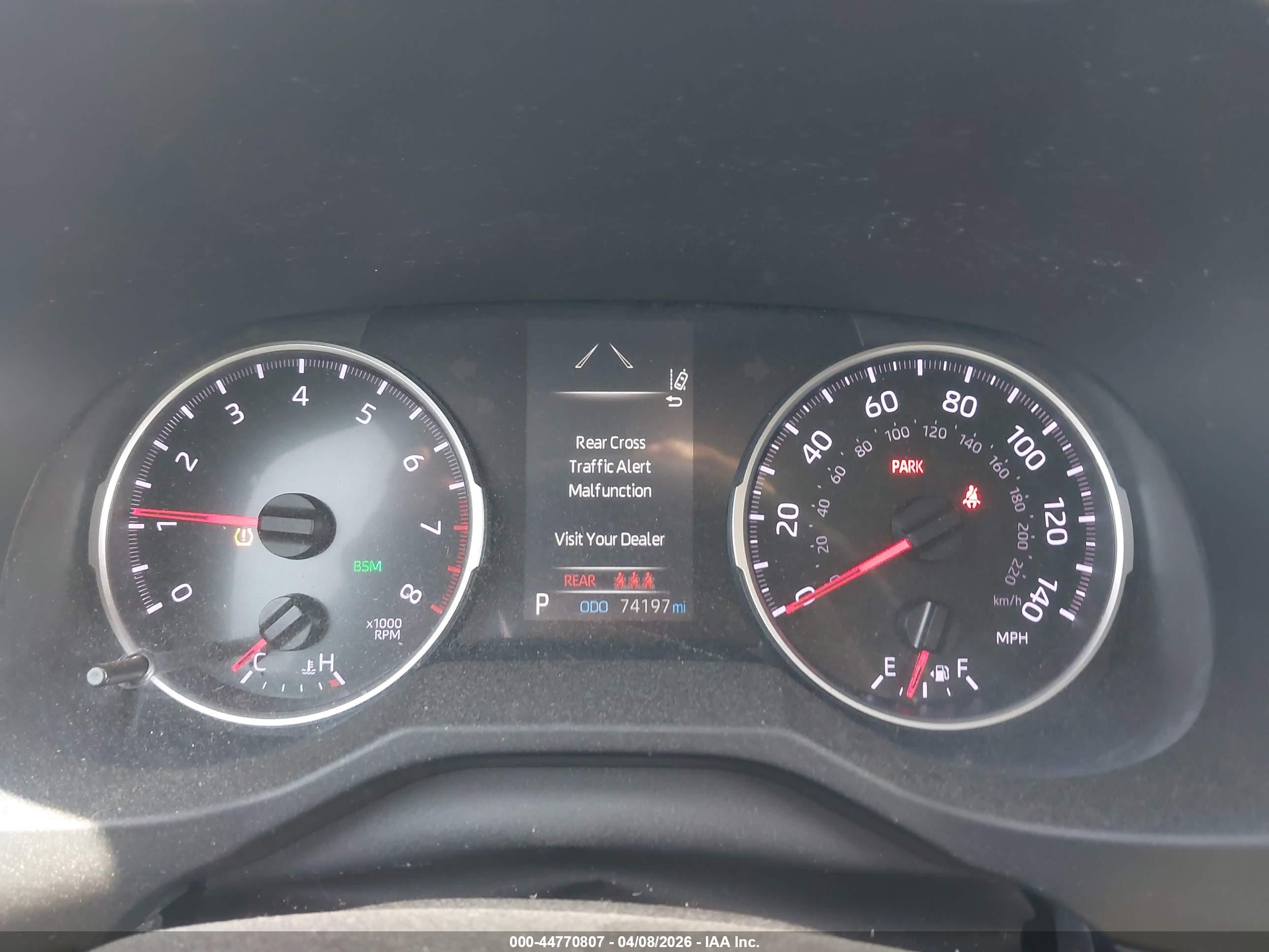TOYOTA RAV4 image 7