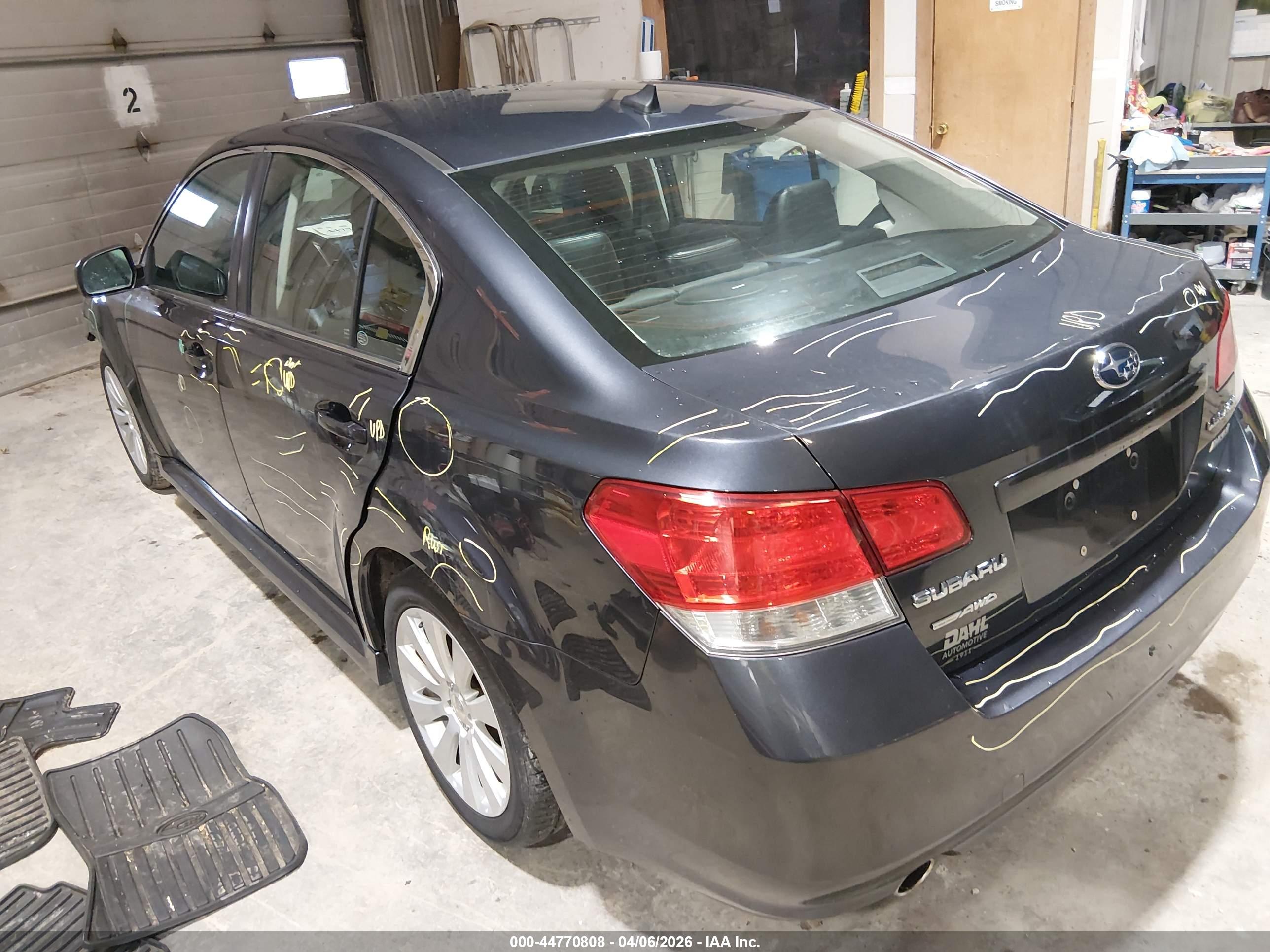 SUBARU LEGACY image 3