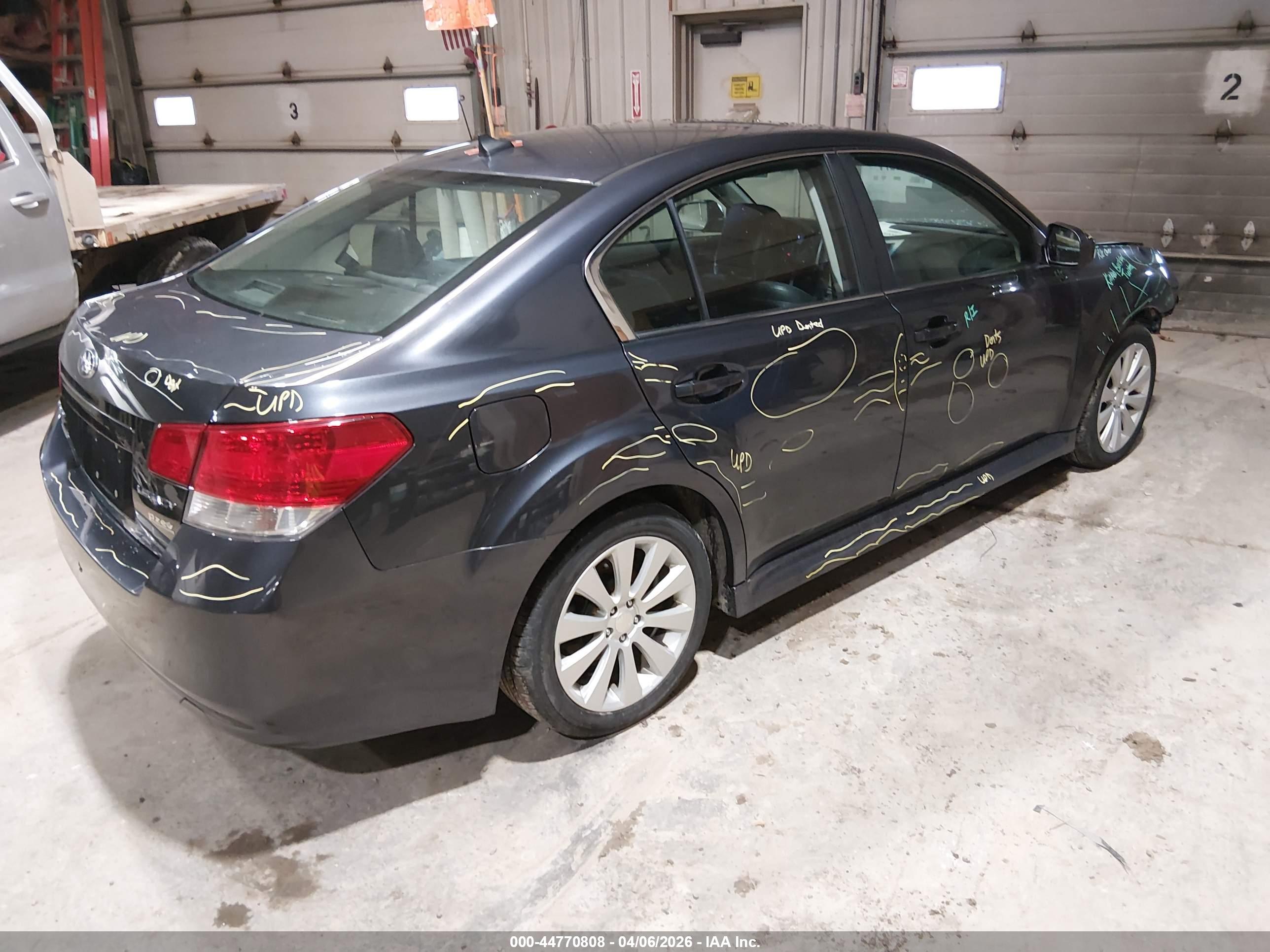 SUBARU LEGACY image 4