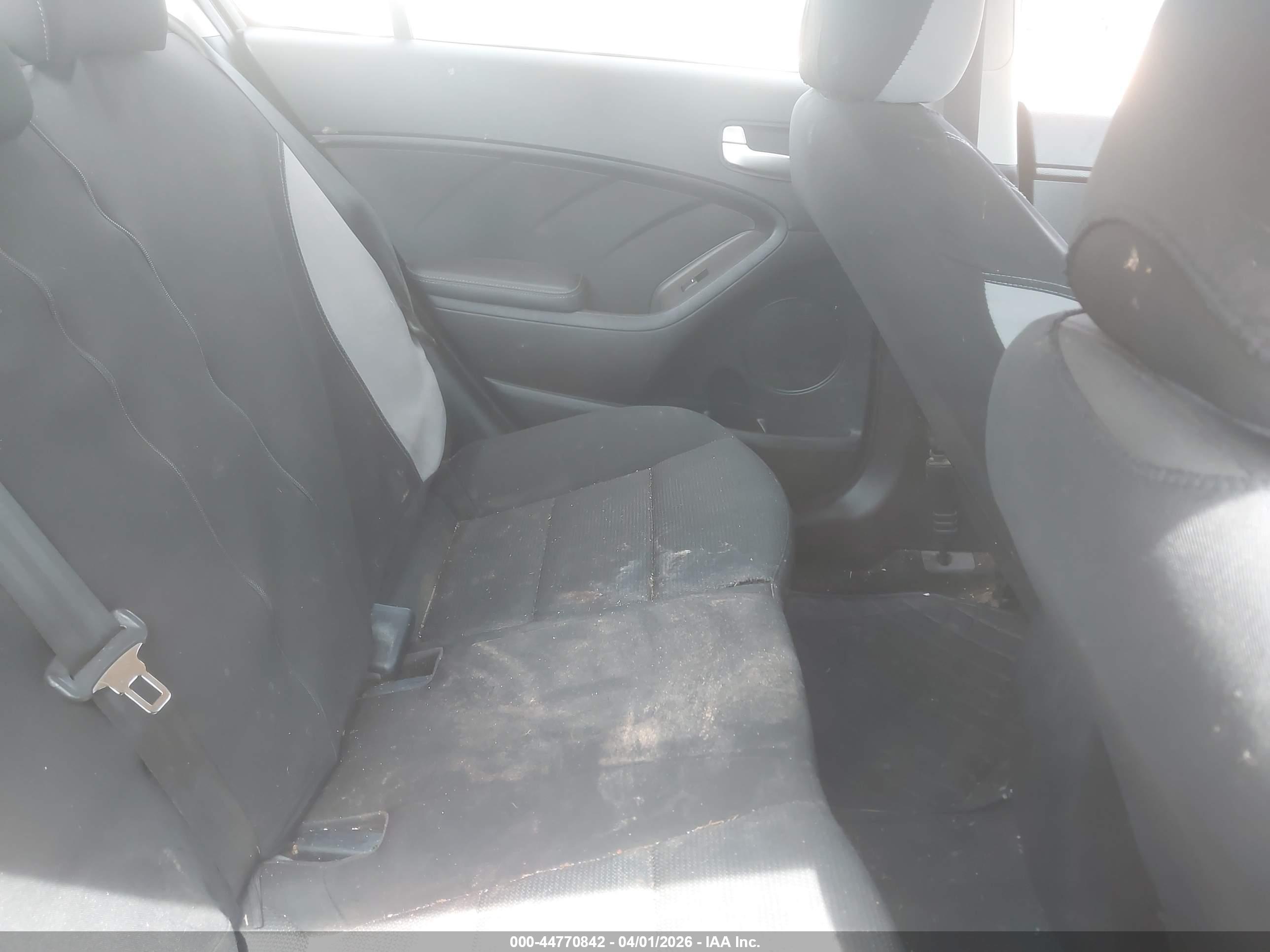 KIA FORTE image 8