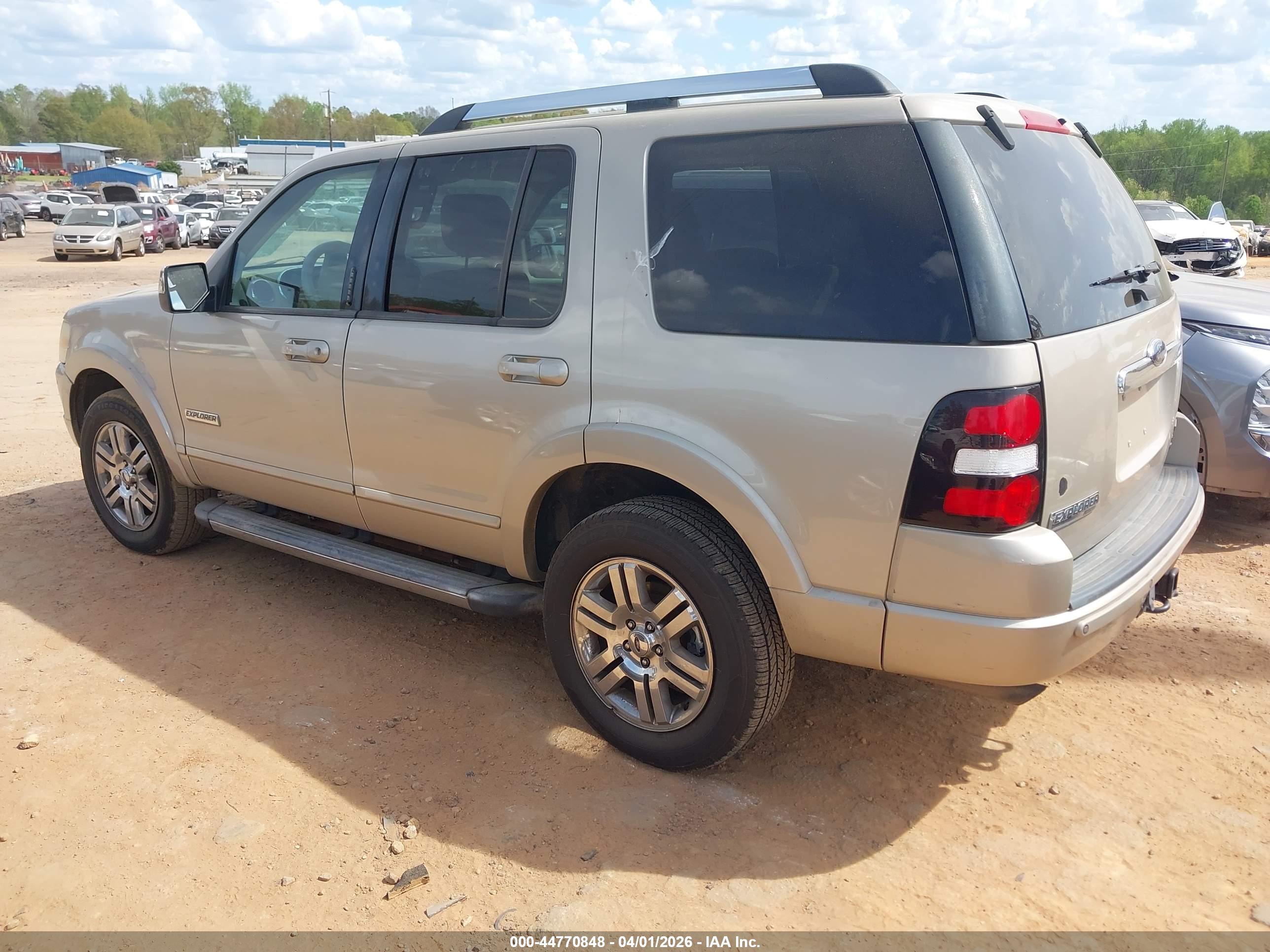 FORD EXPLORER image 3