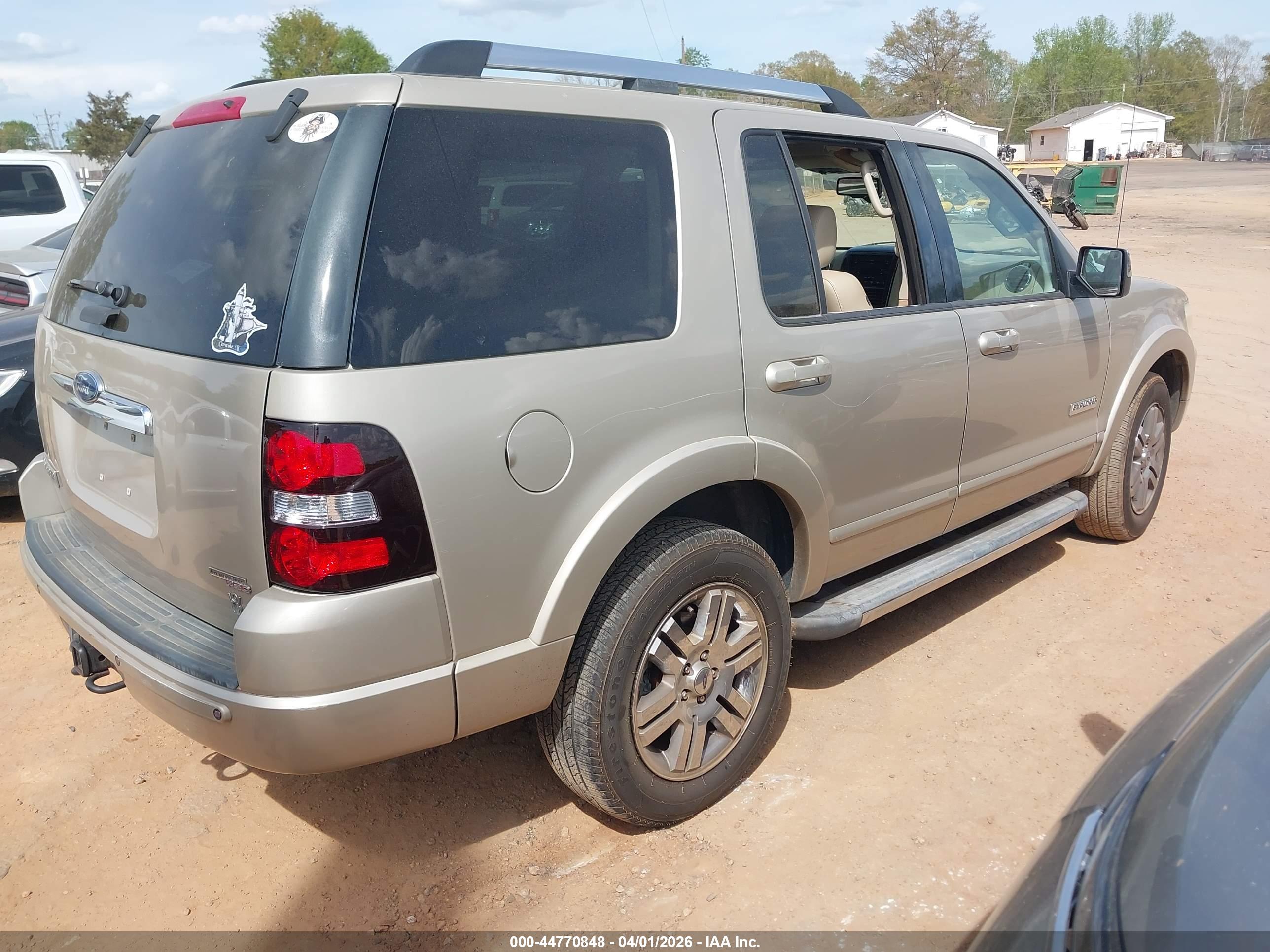 FORD EXPLORER image 4