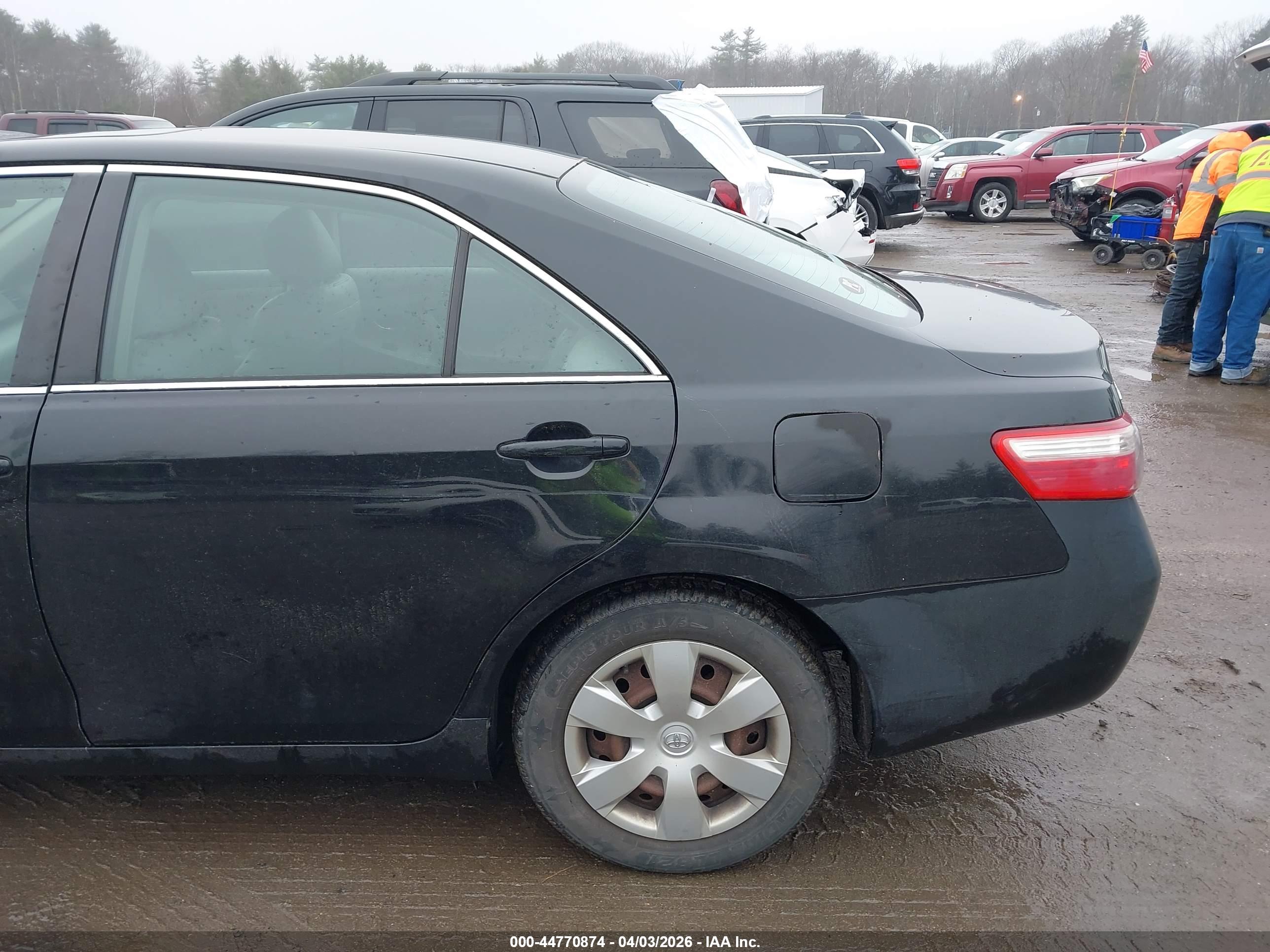 TOYOTA CAMRY image 6