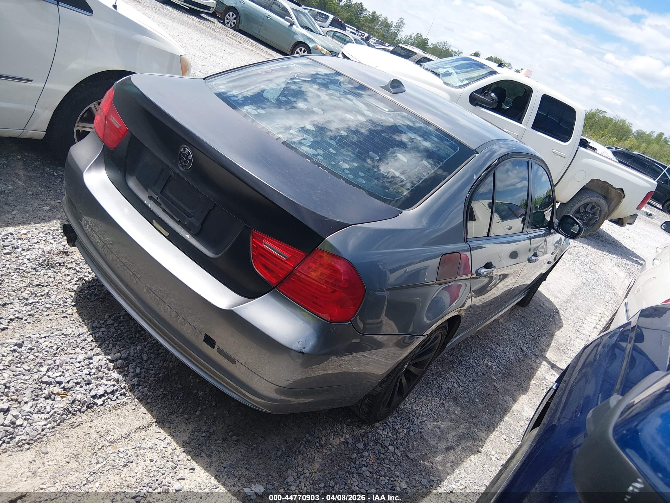 BMW 328I image 4