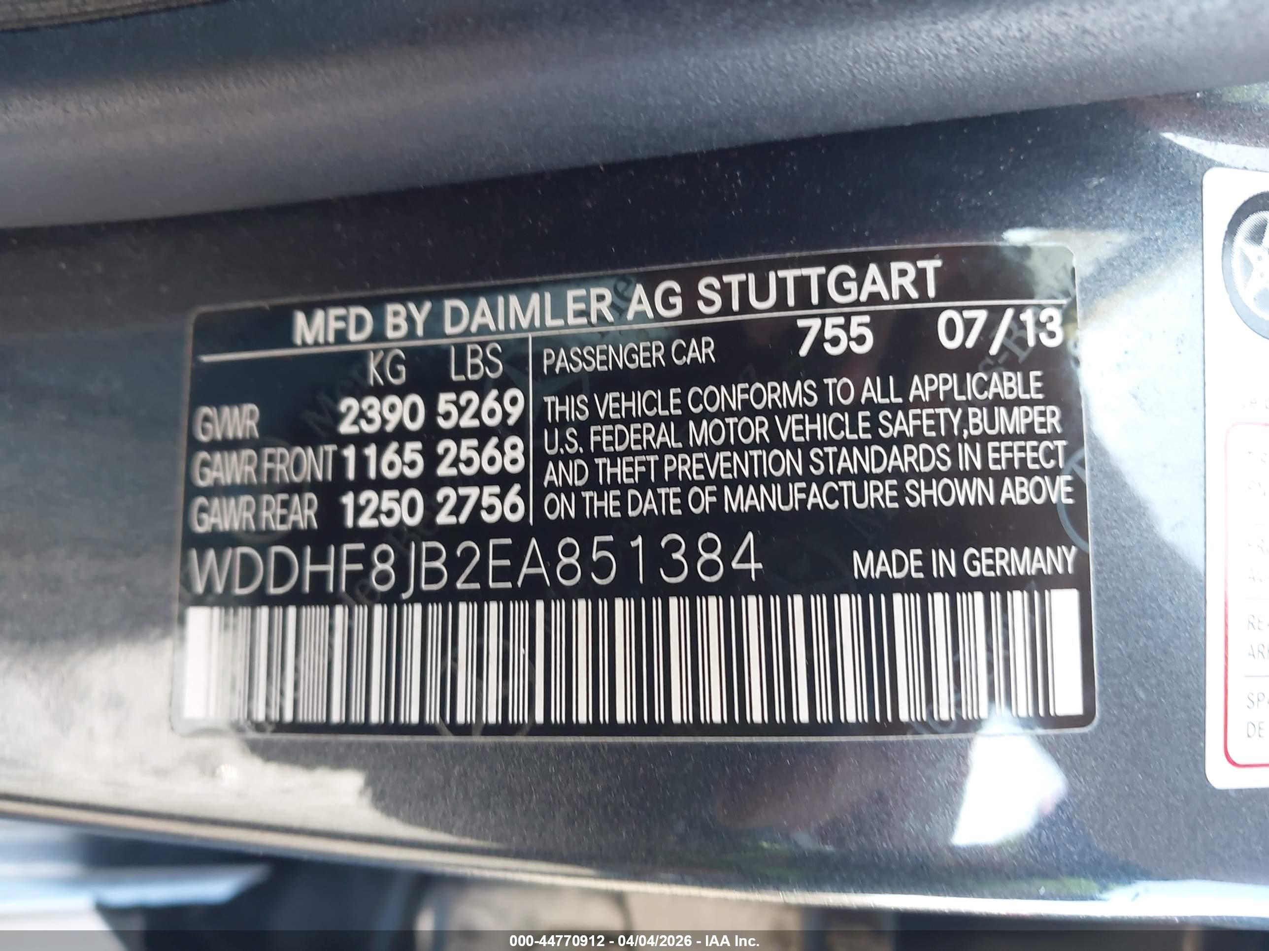 MERCEDES-BENZ E image 9